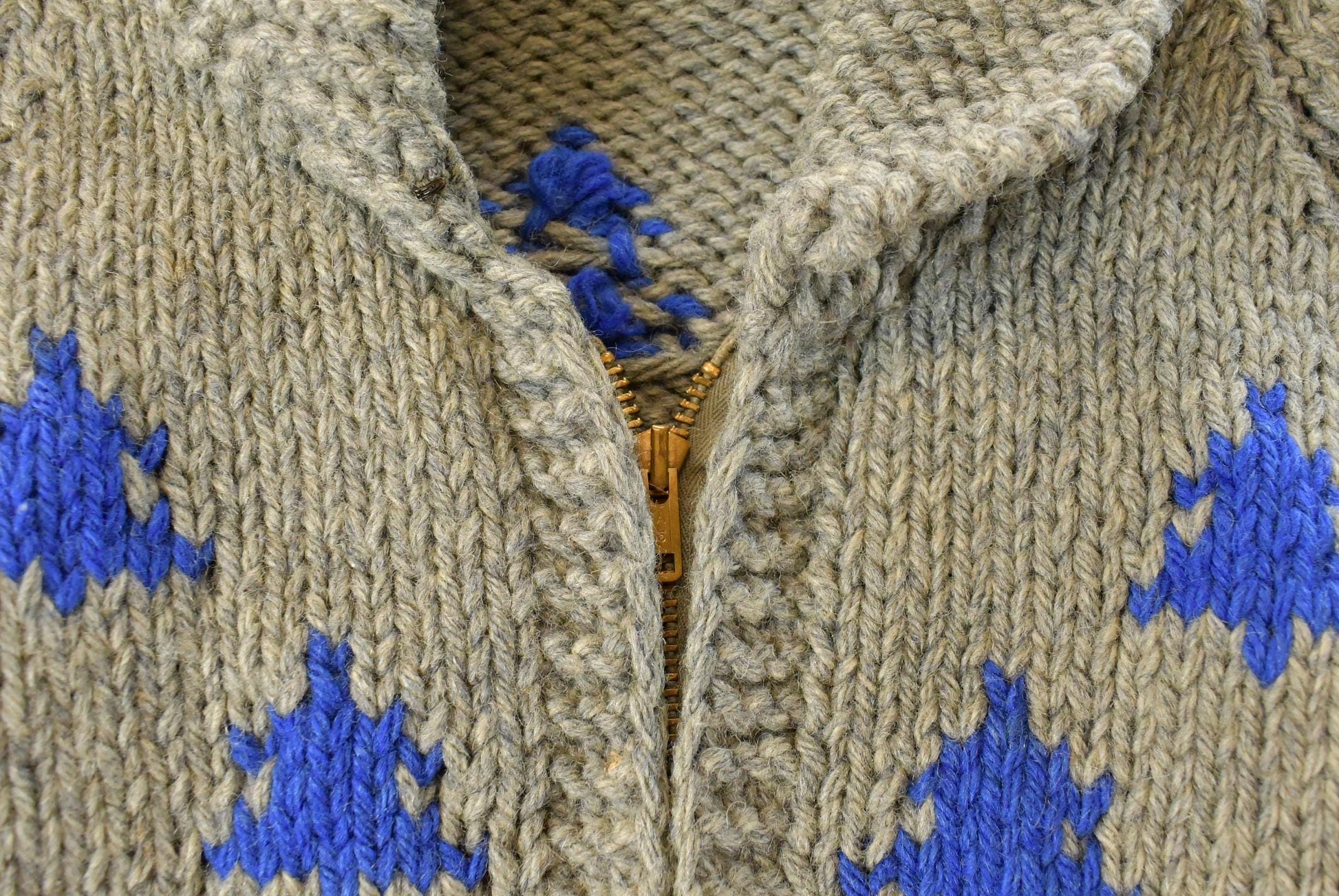 Vintage 1960s Hand-Knit Skiing Cowichan Sweater Men's Small from propervintagecanada
