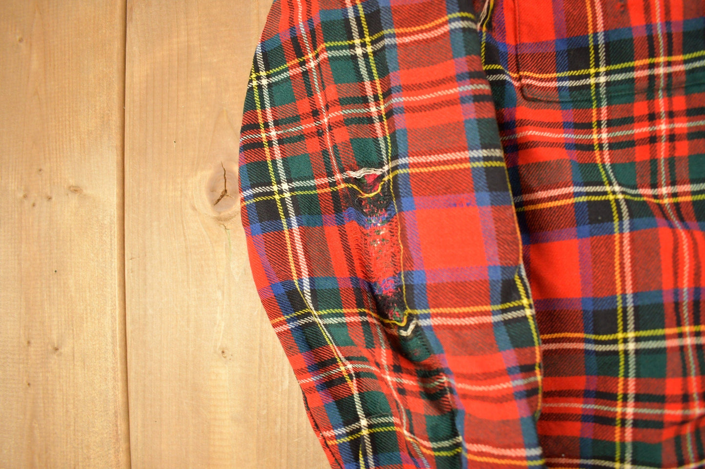 Vintage 1960s Lochan Authentic Tartan Plaid Flannel Button Up Shirt Men's MMen's Medium from propervintagecanada