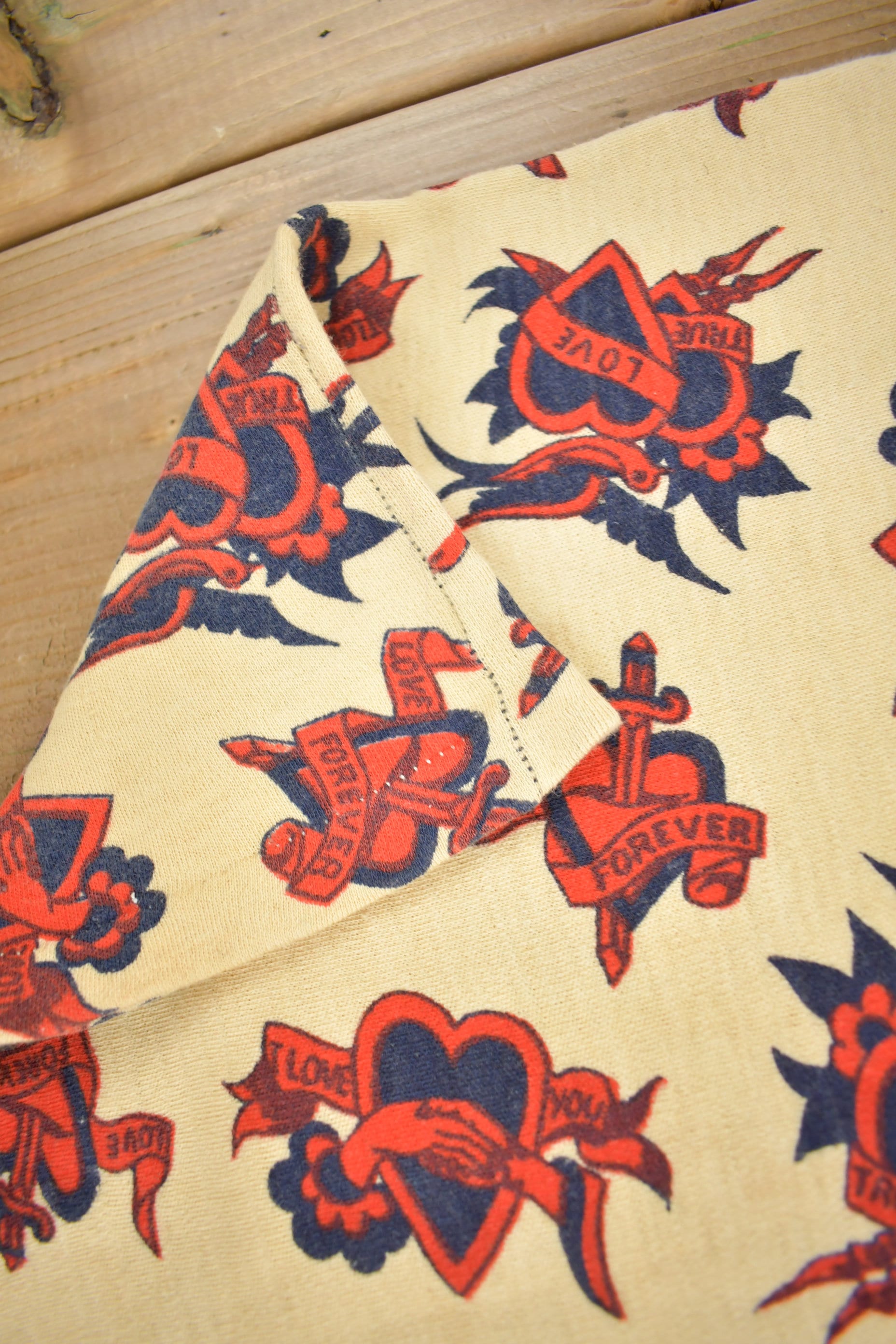 Vintage 1960s Love & Hearts Graphic T Shirt from propervintagecanada