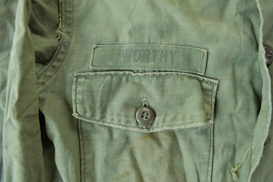 Vintage 1960s OG-107 Army Military Sateen Shirt Men's Medium from propervintagecanada