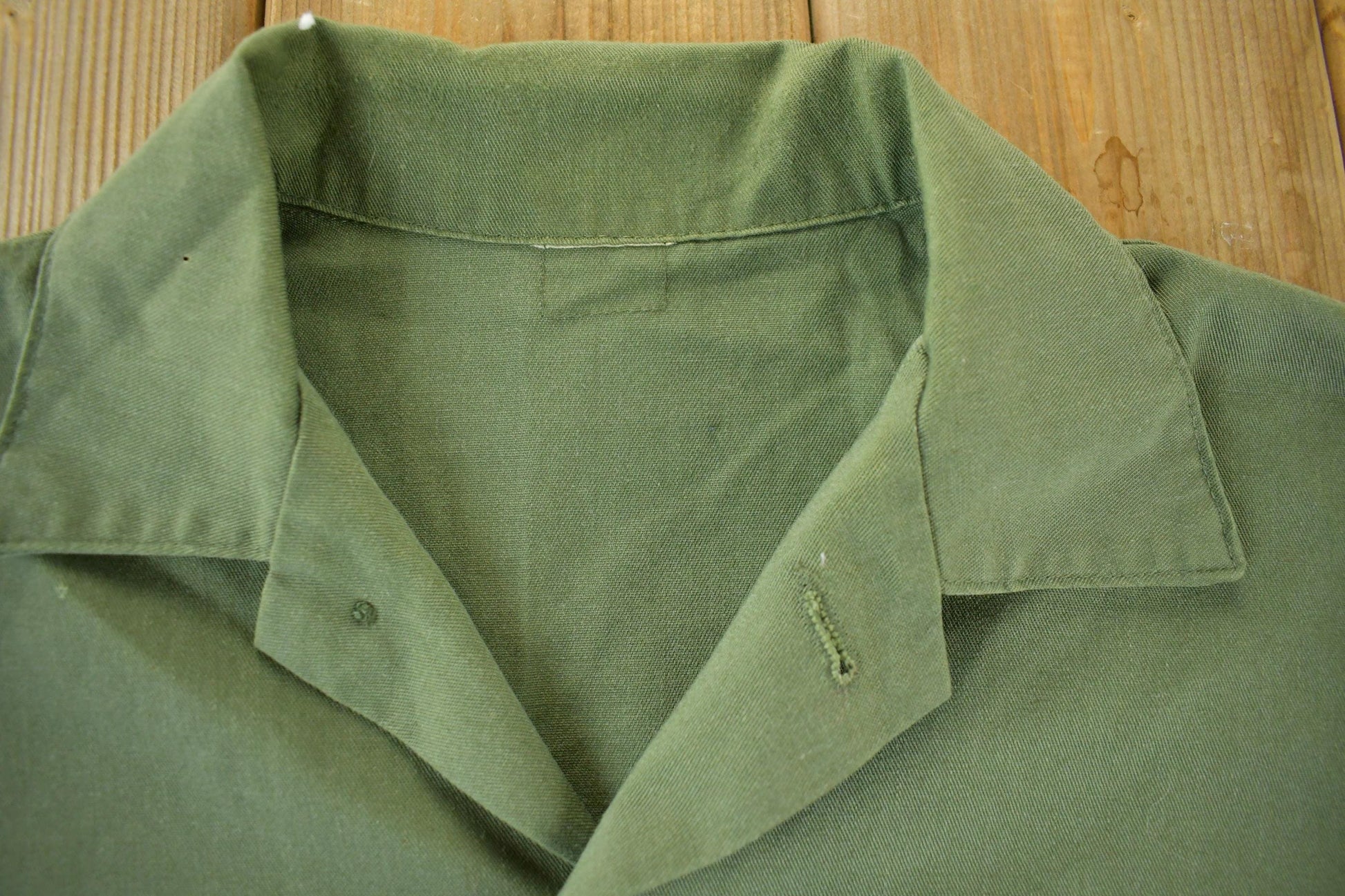 Vintage 1960s OG-107 Military Sateen Shirt Men's Large from propervintagecanada