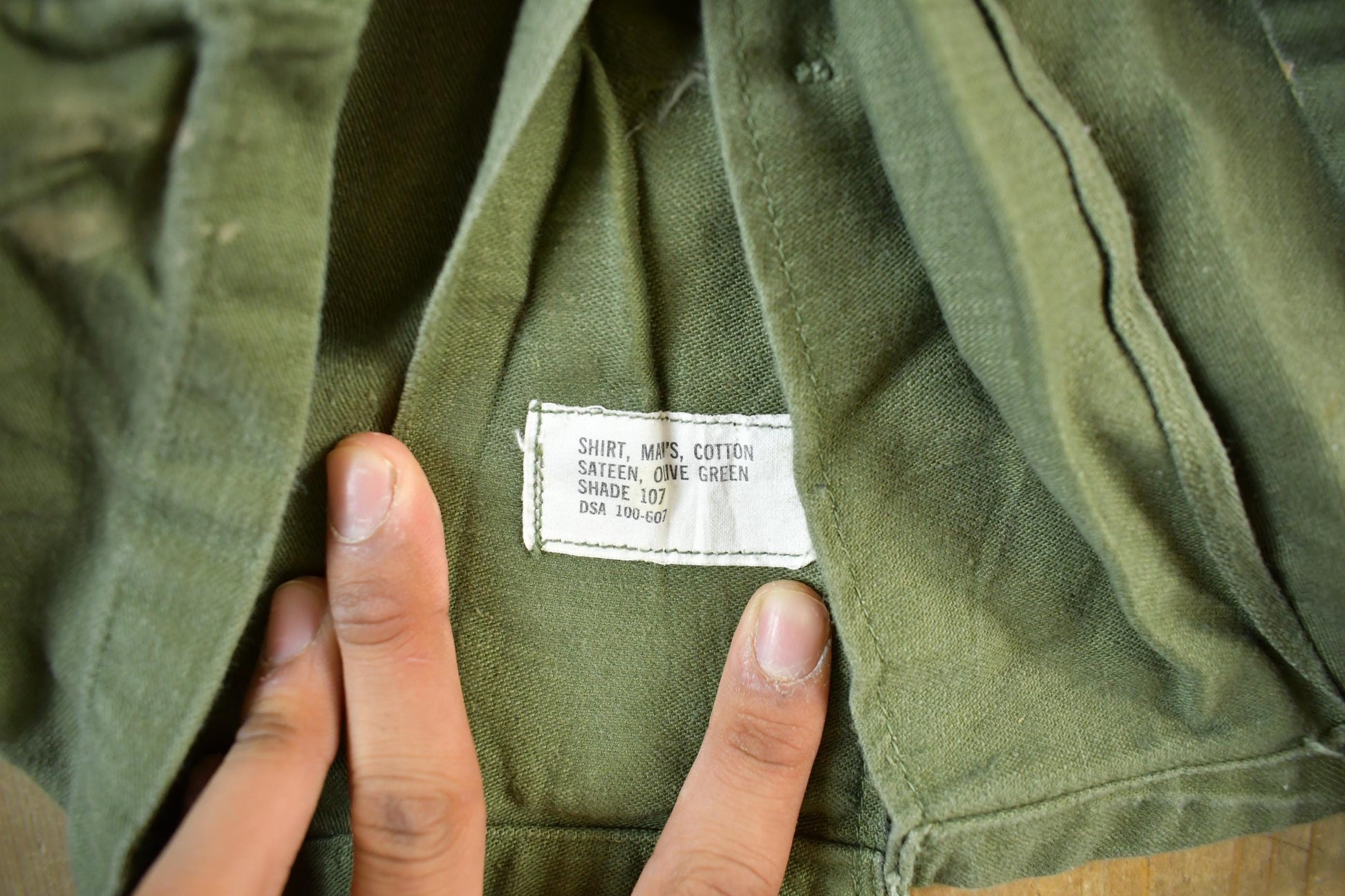 Vintage 1960s OG-107 Military Sateen Shirt Men's Medium from propervintagecanada