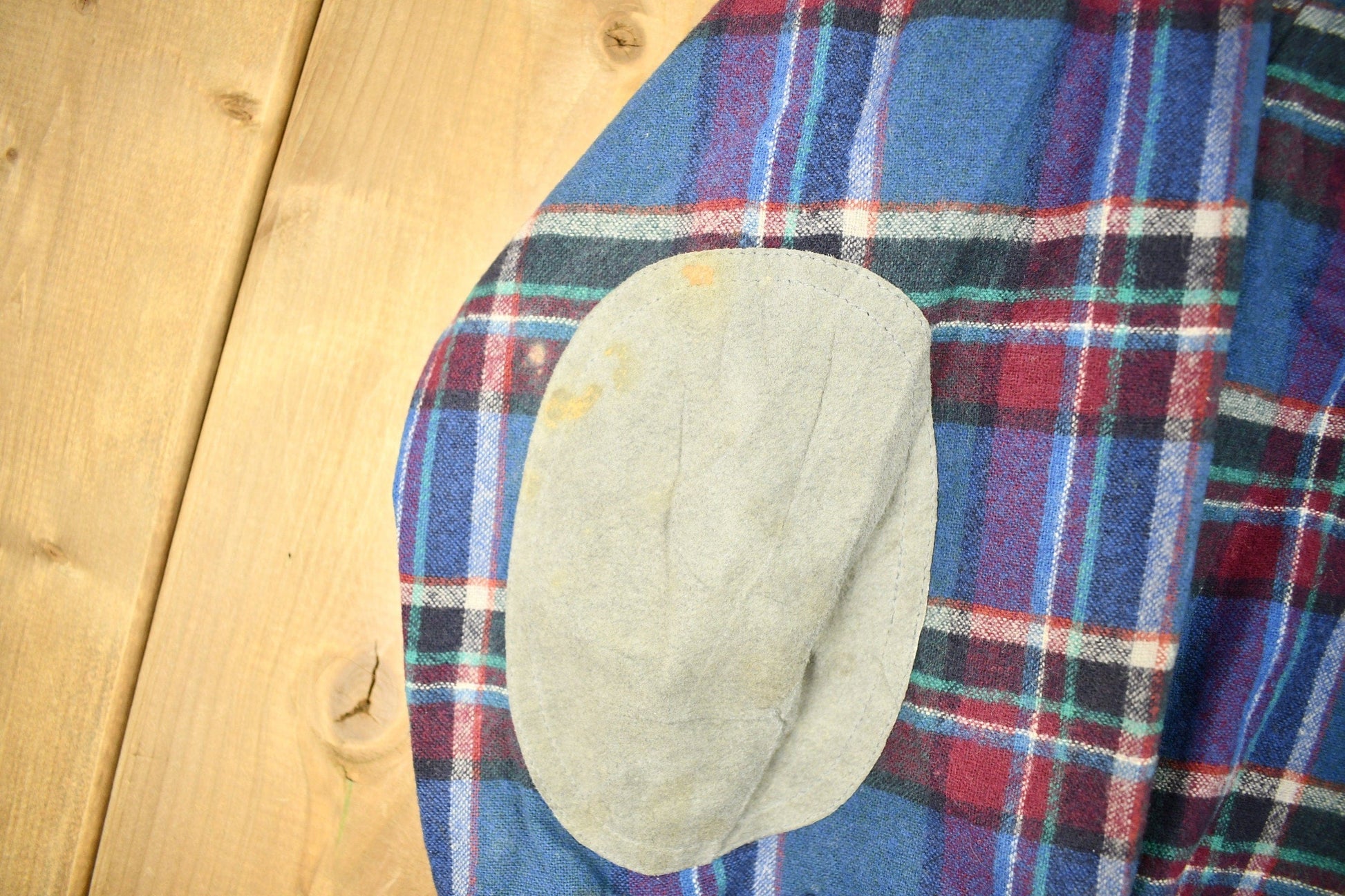Vintage 1960s Pendleton Plaid Flannel Button Up Shirt Men's Large from propervintagecanada