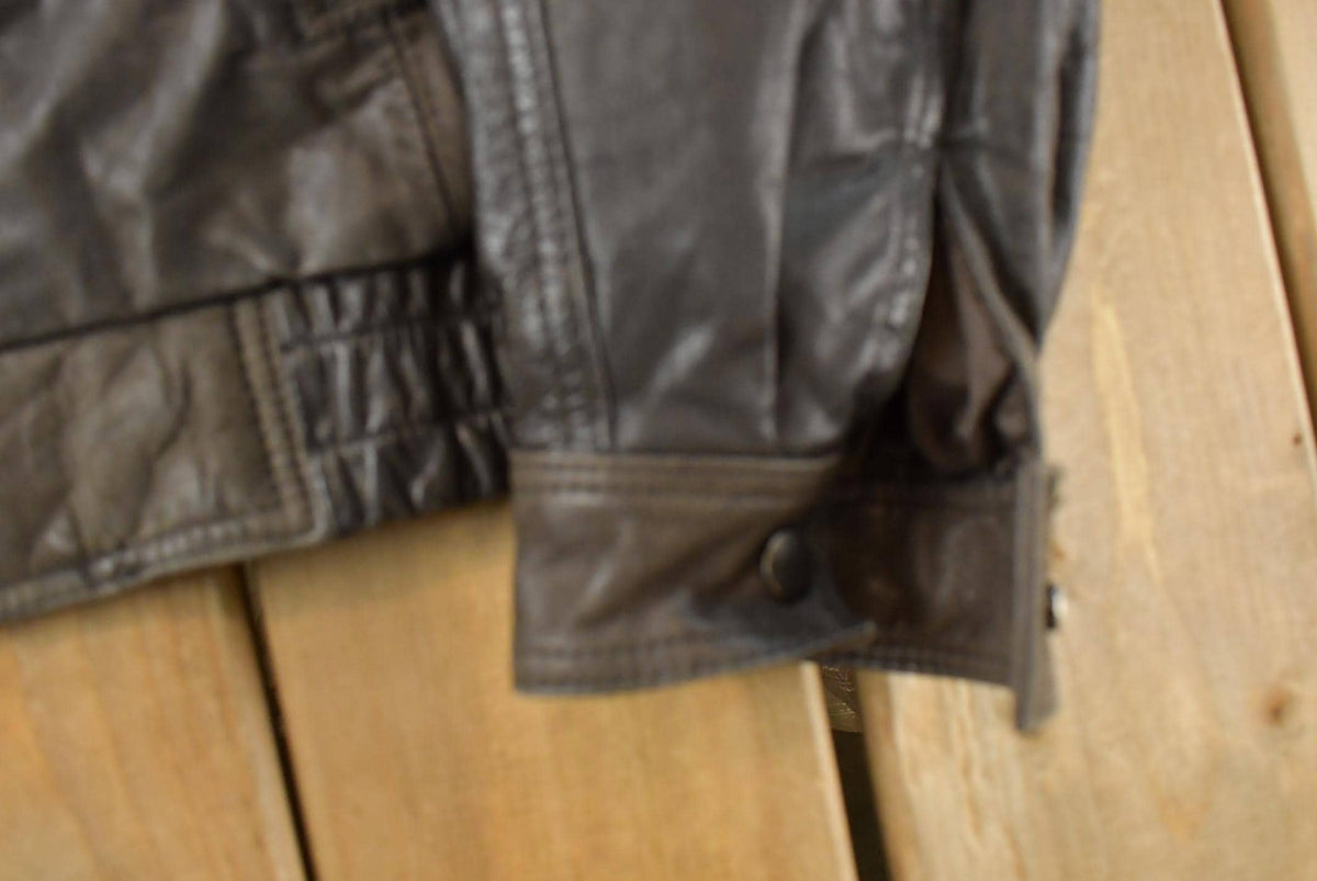 Vintage 1960s Reed Leather Bomber Flight Jacket Men's L from propervintagecanada