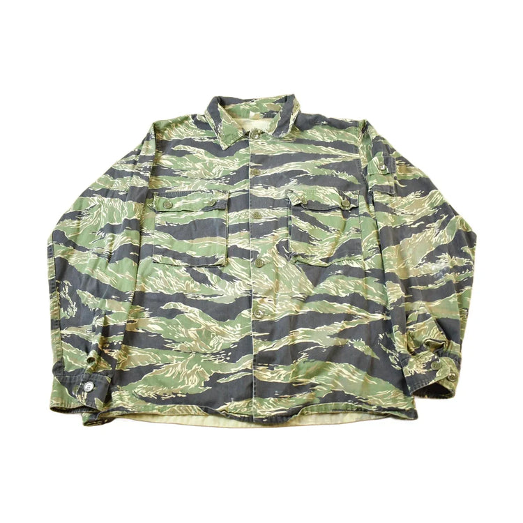 Vintage 1960s Tigercamo Stripe Military Camouflage Button Up Jacket Men's Large from propervintagecanada
