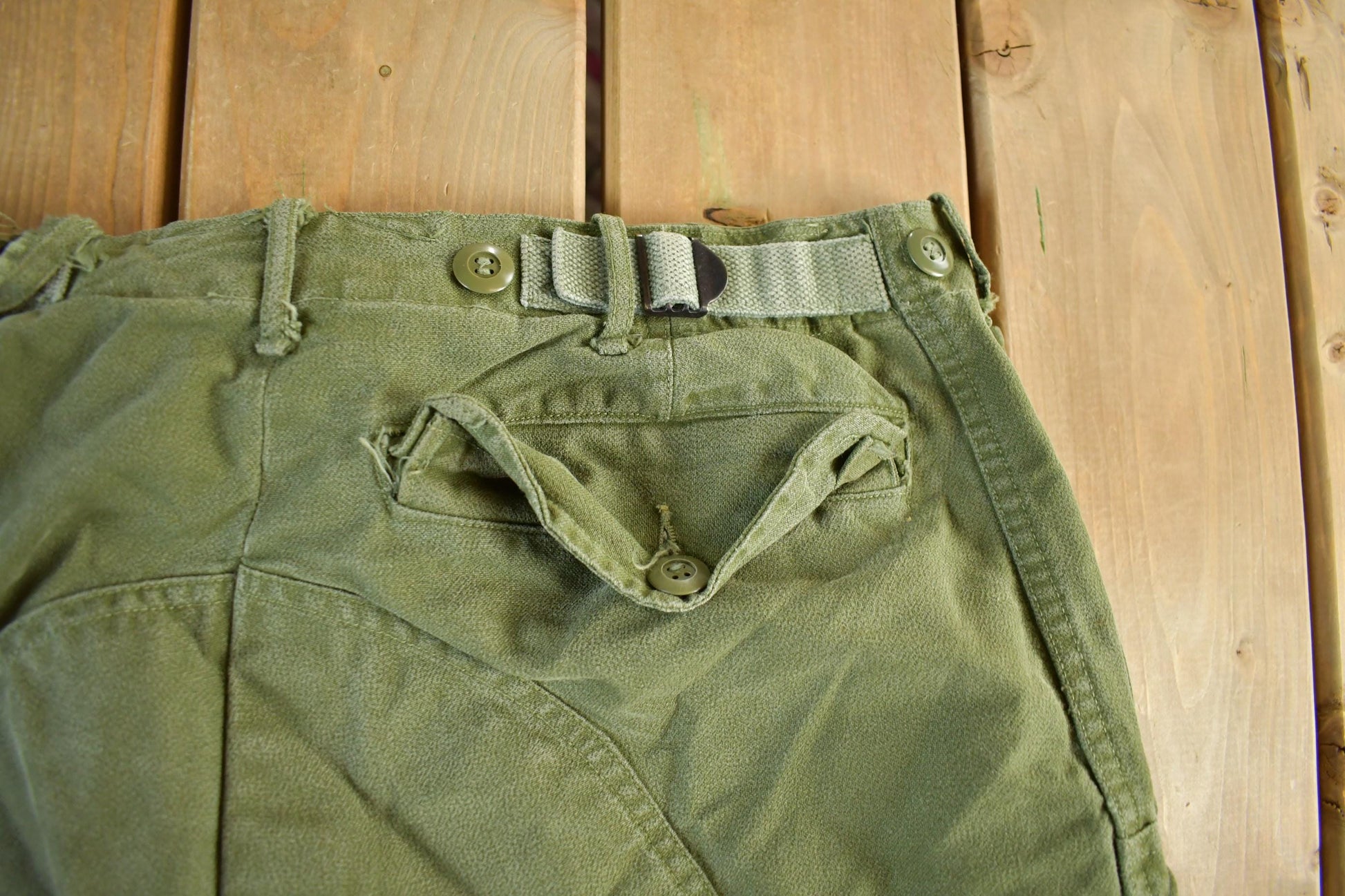 Vintage 1967 Military OG-107 Sateen Combat Cargo Fatigue Pants Men's 34 x 30 from propervintagecanada