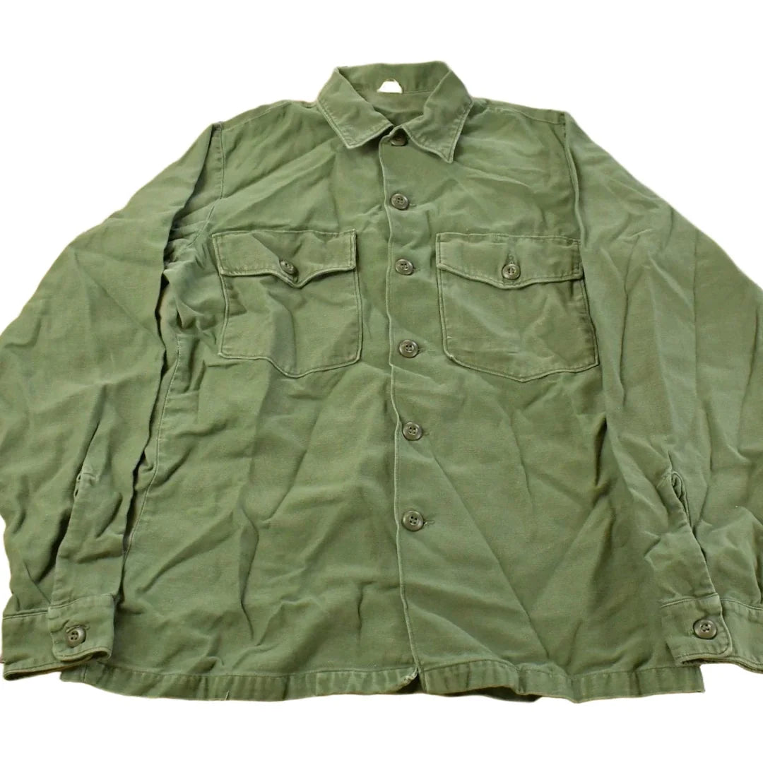 Vintage 1969 OG-107 Military Sateen Shirt Men's Medium from propervintagecanada