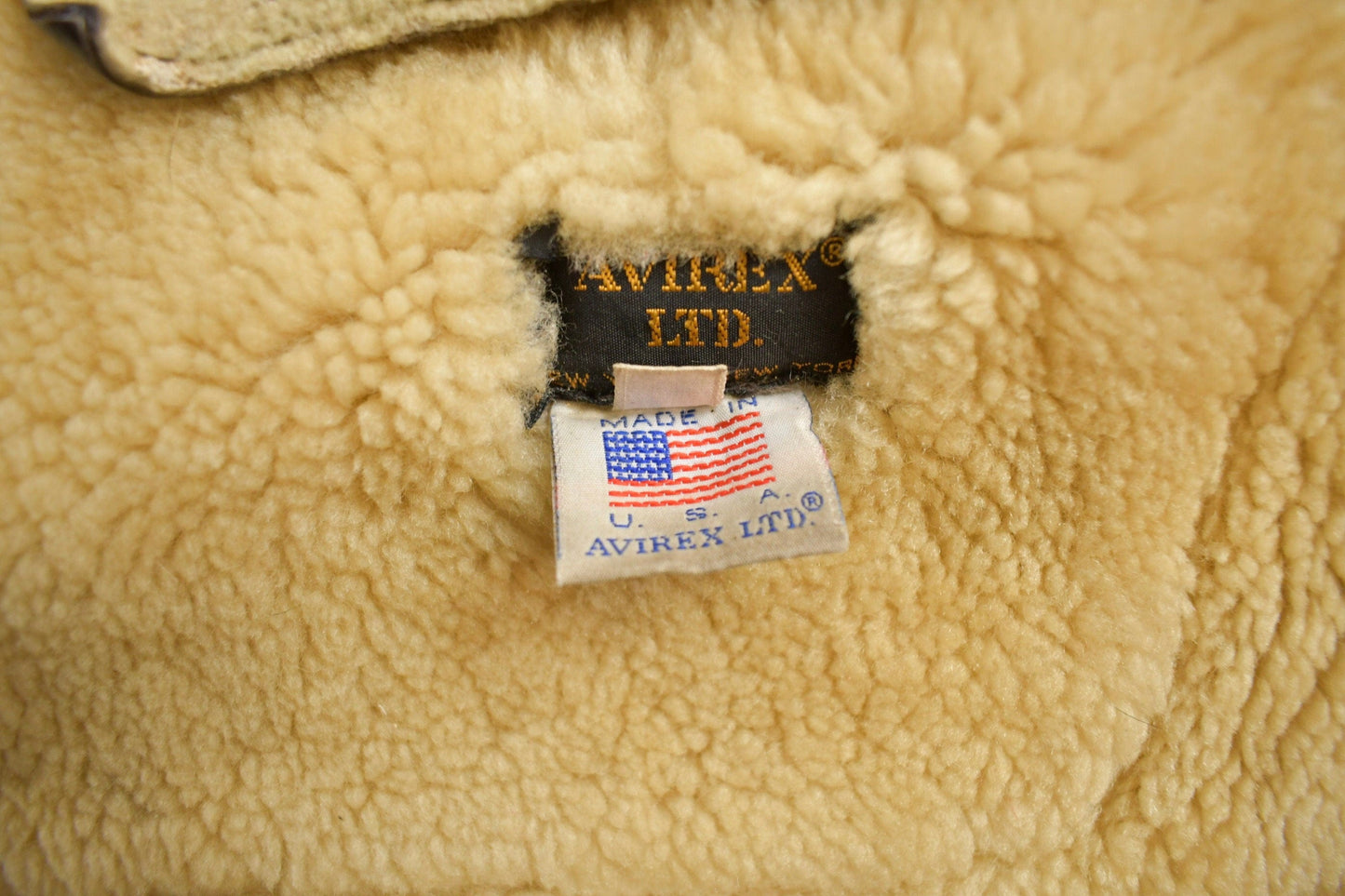 Vintage 1970 Avirex LTD Bomber Pilot Shearling Coat Men's Large from propervintagecanada
