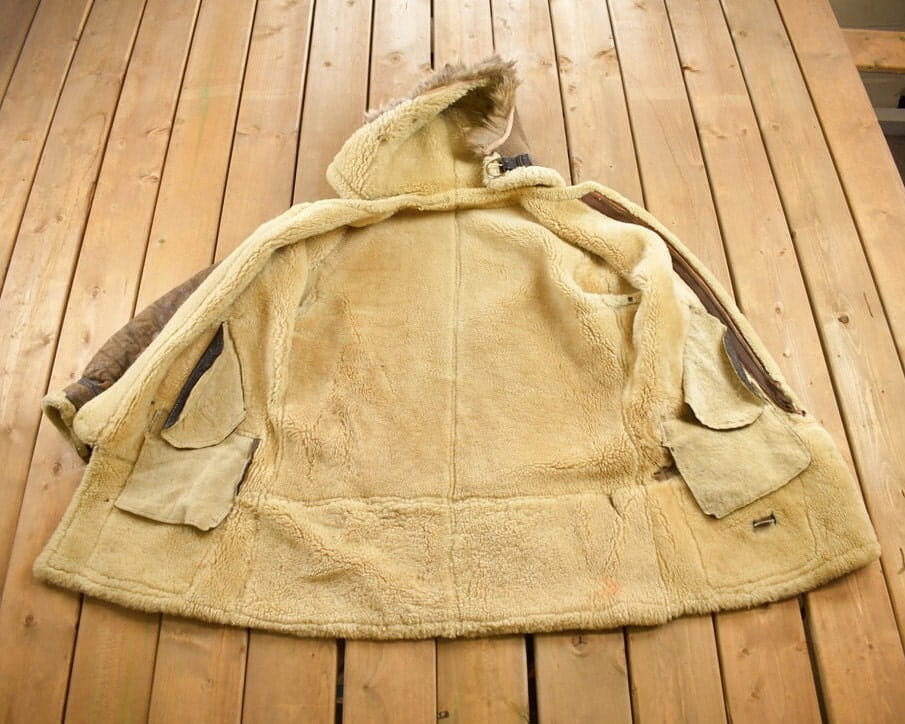 Vintage 1970 Avirex LTD Bomber Pilot Shearling Coat Men's Large from propervintagecanada