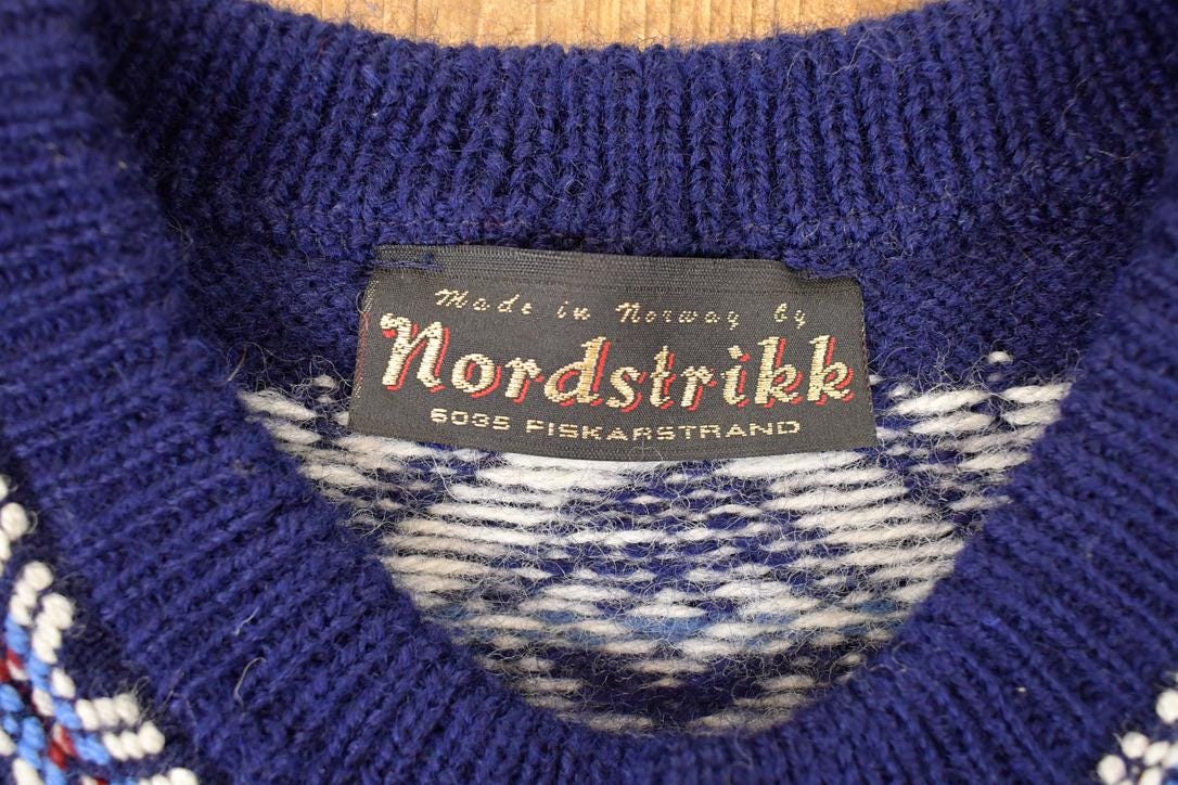 Vintage 1970's Nordstrikk Abstract Snowflake Wool Knit Cardigan Sweater Men's L from propervintagecanada
