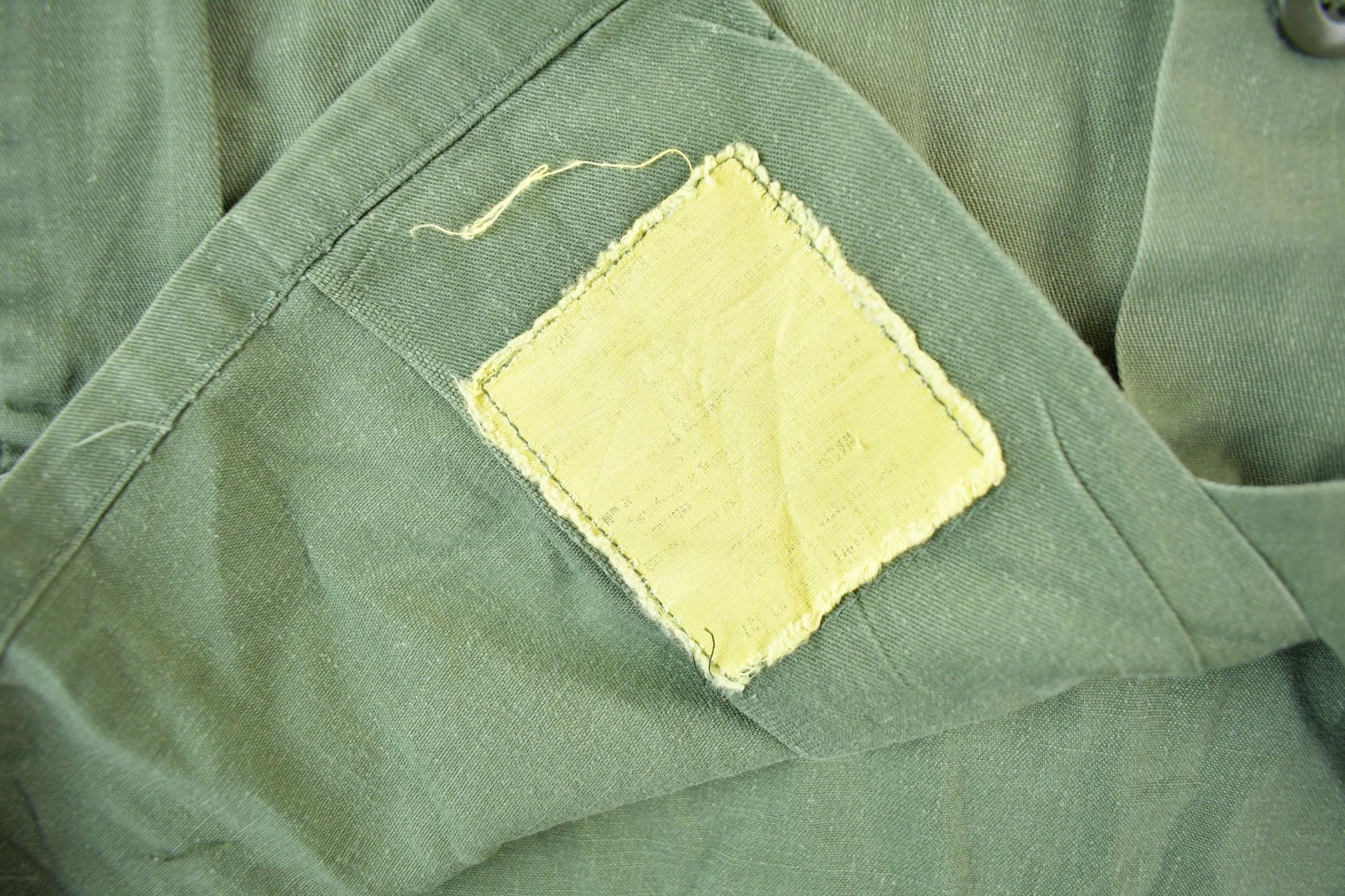 Vintage 1970s 1980s Army OG-107 Military Sateen Shirt Men's Large from propervintagecanada