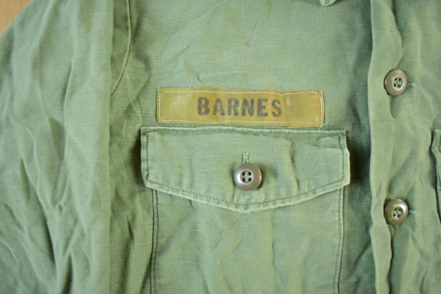Vintage 1970s 1980s Army OG-107 Military Sateen Shirt Men's Medium from propervintagecanada
