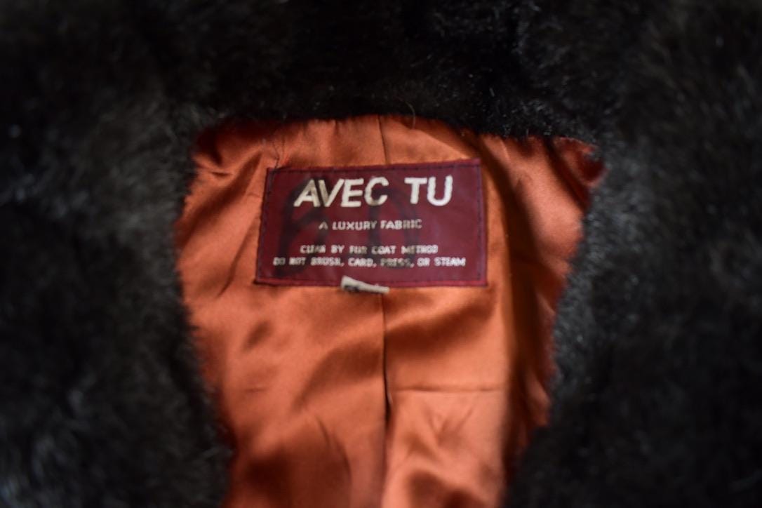 Vintage 1970s Avec Tu Genuine Fabric Fur Coat Women's L from propervintagecanada