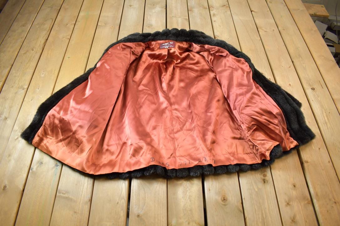 Vintage 1970s Avec Tu Genuine Fabric Fur Coat Women's L from propervintagecanada