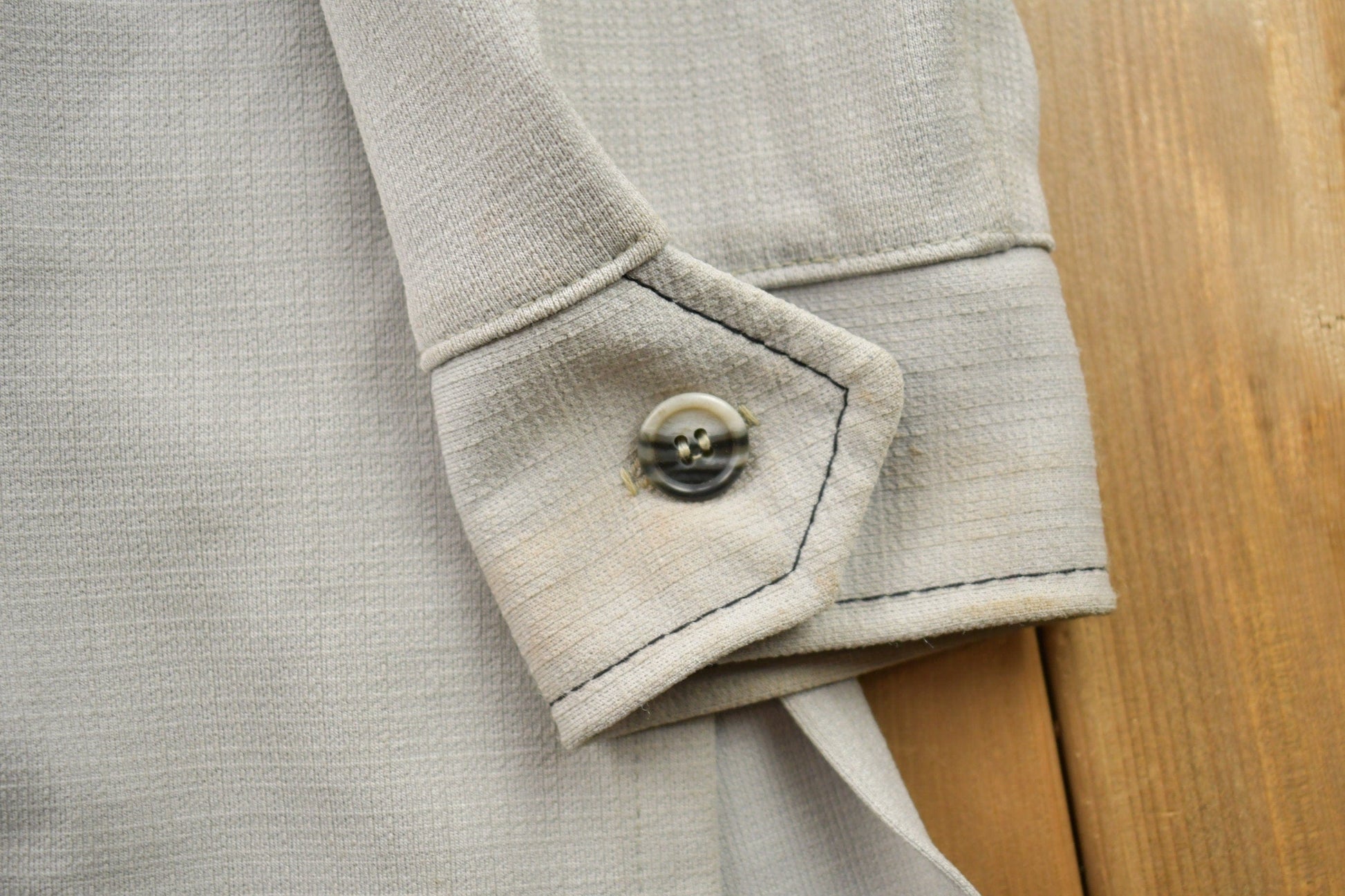 Vintage 1970s Blank Grey Button Up Shirt Men's S from propervintagecanada