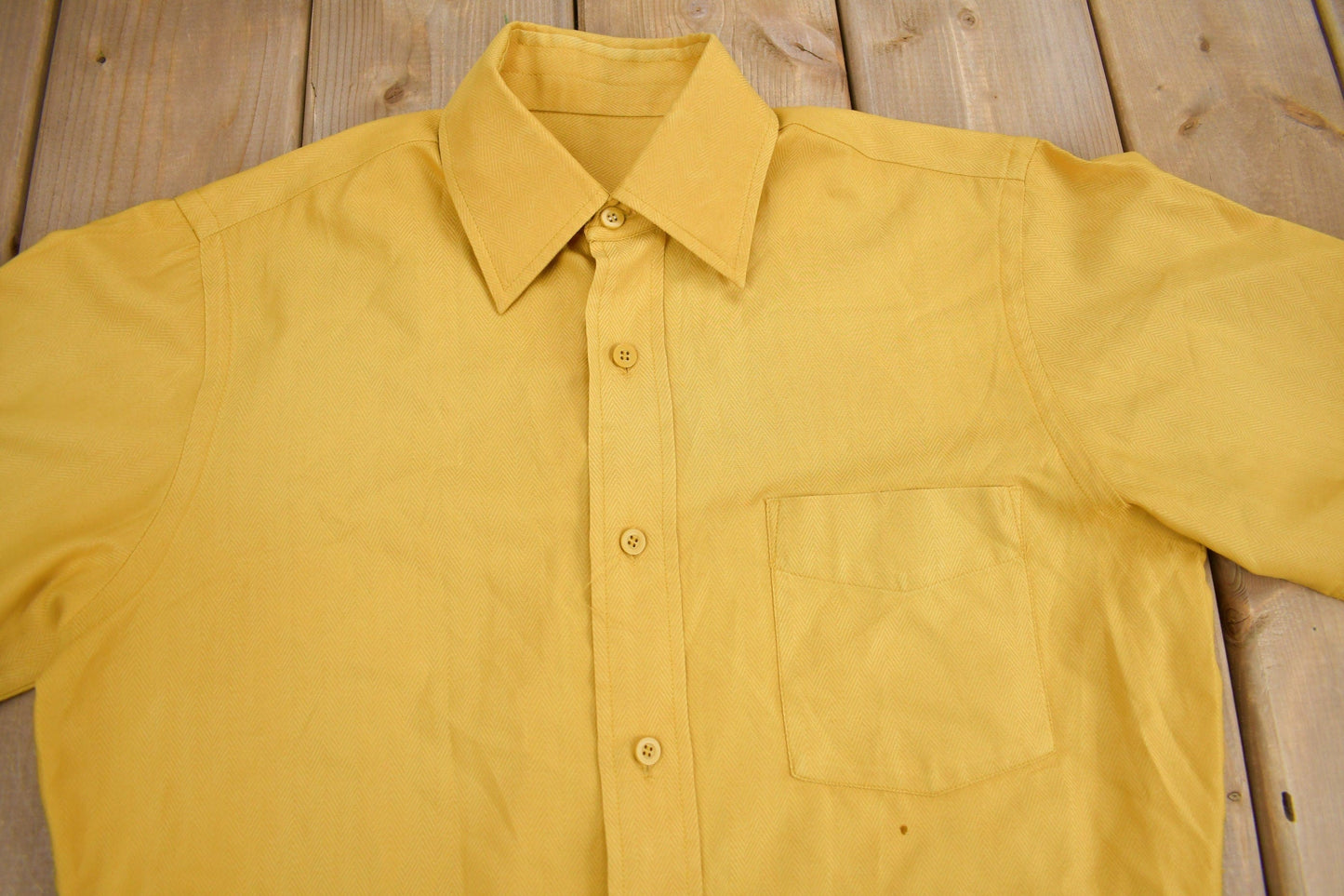 Vintage 1970s Blank Yellow Button Up ShirtMen's Medium from propervintagecanada