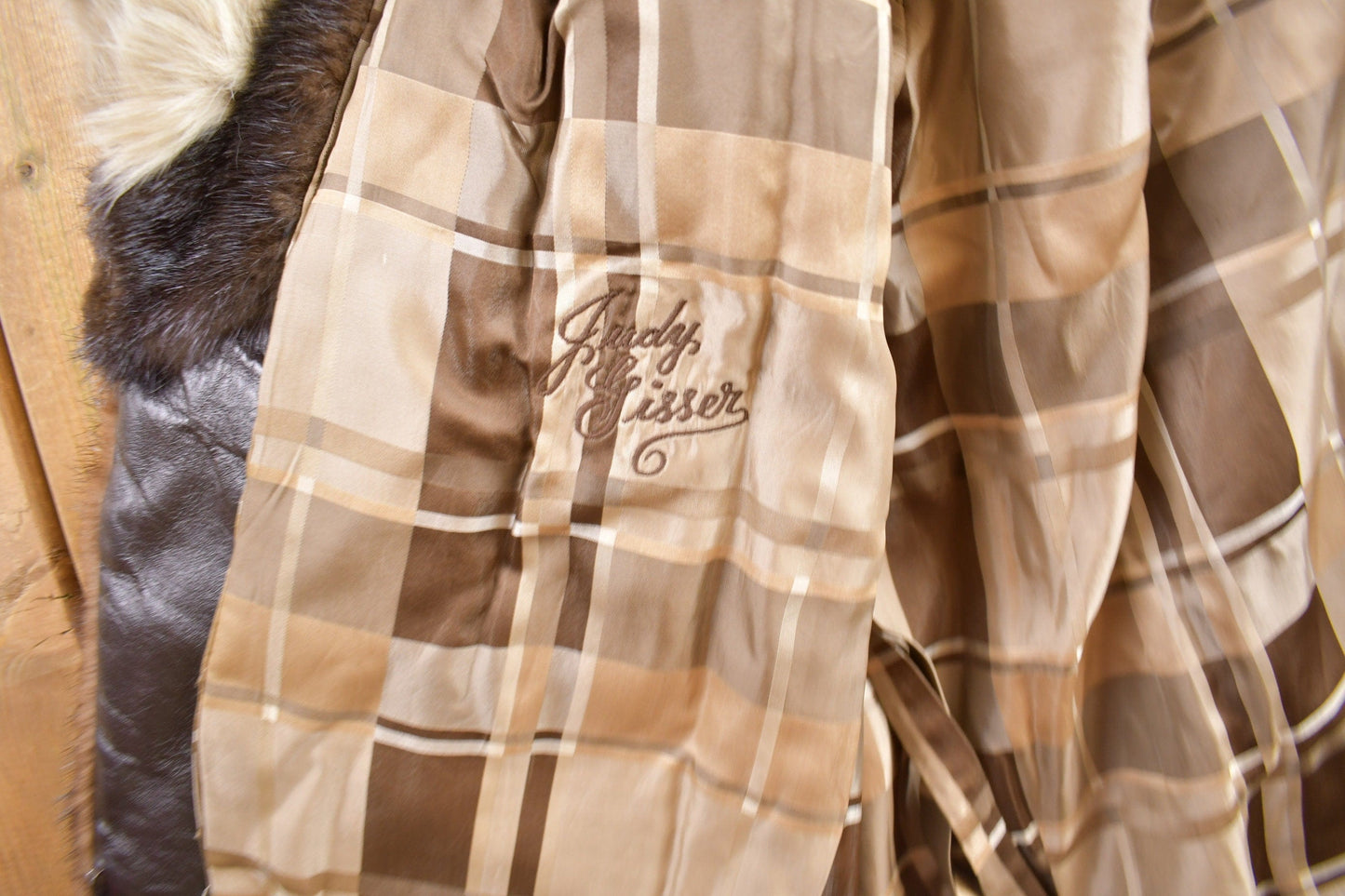 Vintage 1970s Brown Mink Fur Coat Men's Medium from propervintagecanada