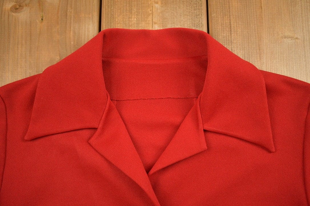 Vintage 1970s Button Up Shirt / 1990s Button Up / Vintage Flannel / Basic Button Up / 80s / 90s / 70s from propervintagecanada