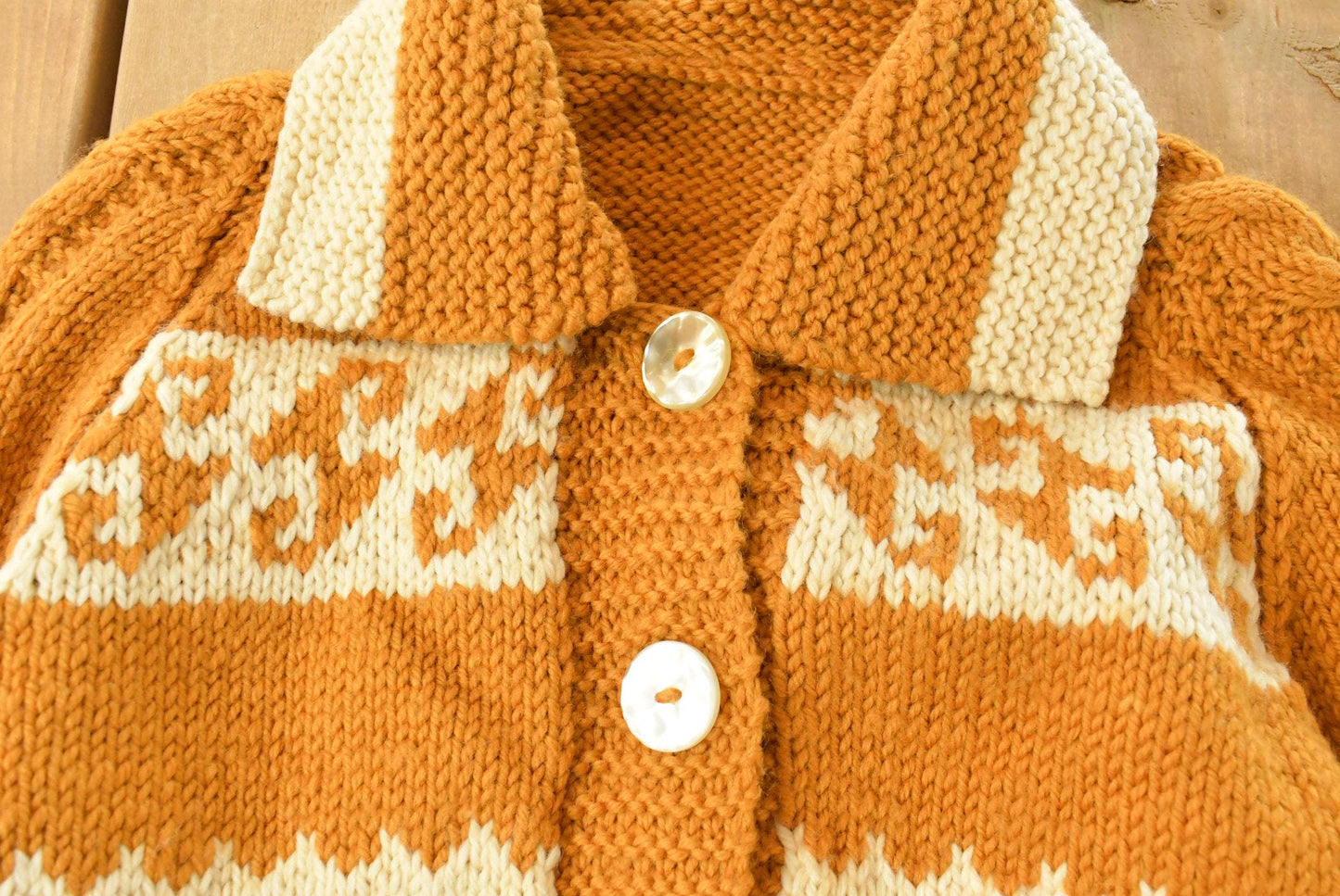 Vintage 1970s Cable Knit Nordic Cardigan Sweater Women's Medium from propervintagecanada