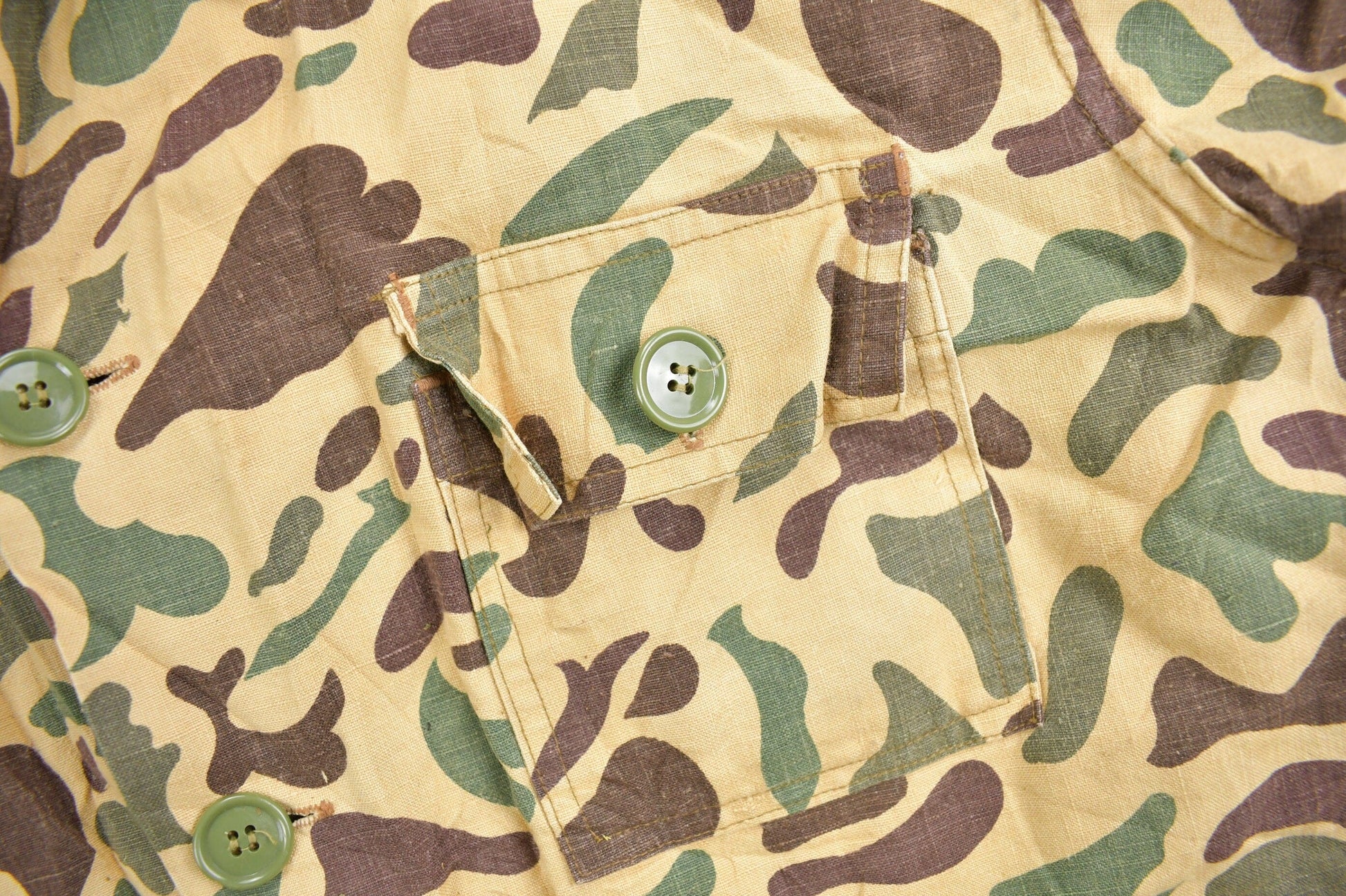 Vintage 1970s Caliber Duck Camo Button Up Shirt Men's M from propervintagecanada