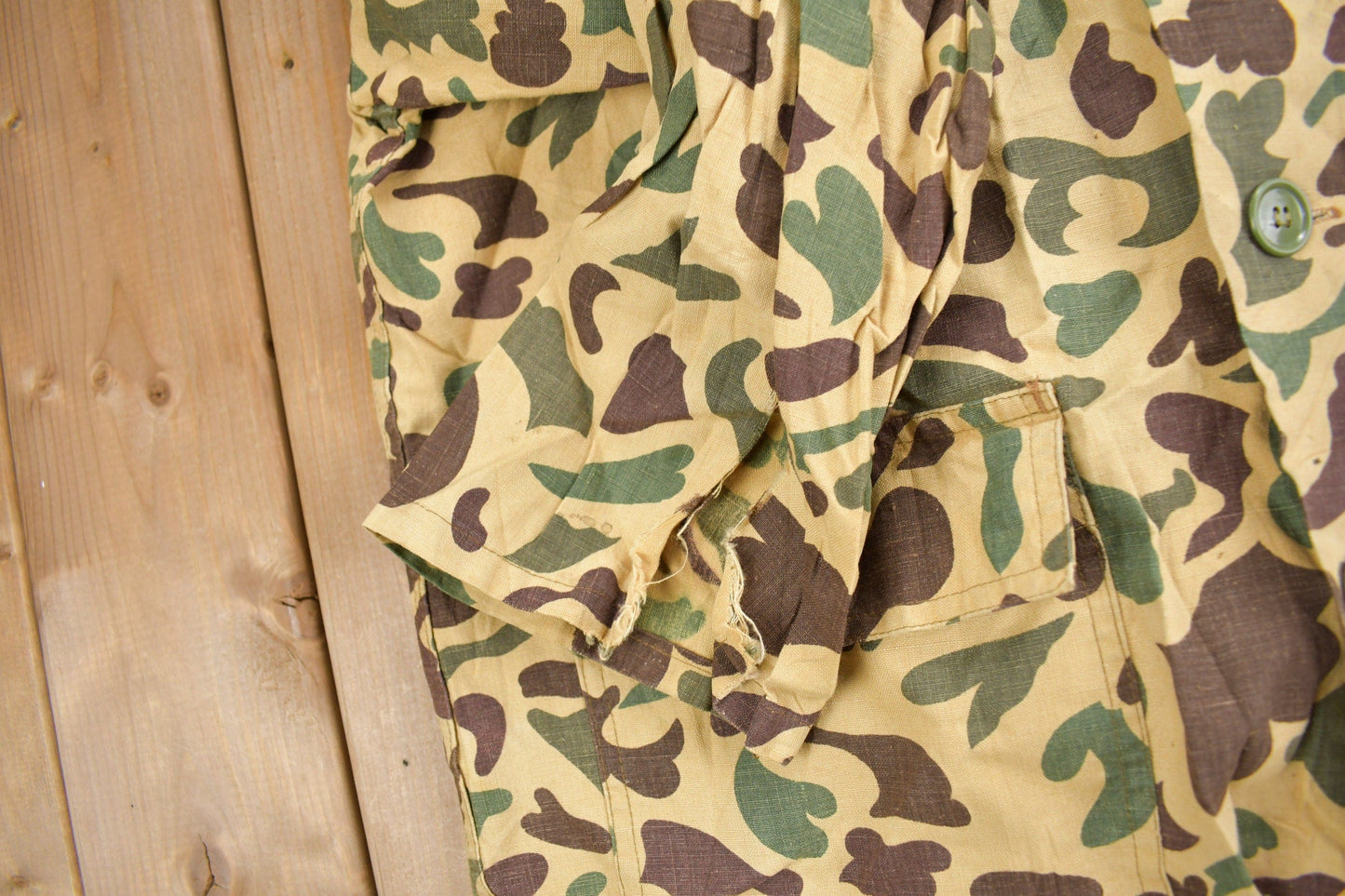 Vintage 1970s Caliber Duck Camo Button Up Shirt Men's M from propervintagecanada