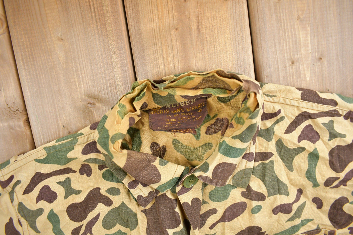 Vintage 1970s Caliber Duck Camo Button Up Shirt Men's M from propervintagecanada