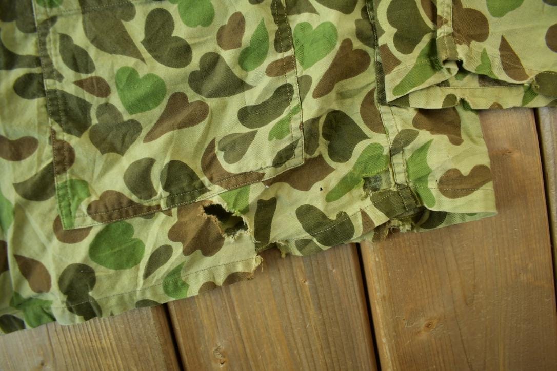 Vintage 1970s Caliber Duck Camo Button Up Shirt Men's Medium from propervintagecanada