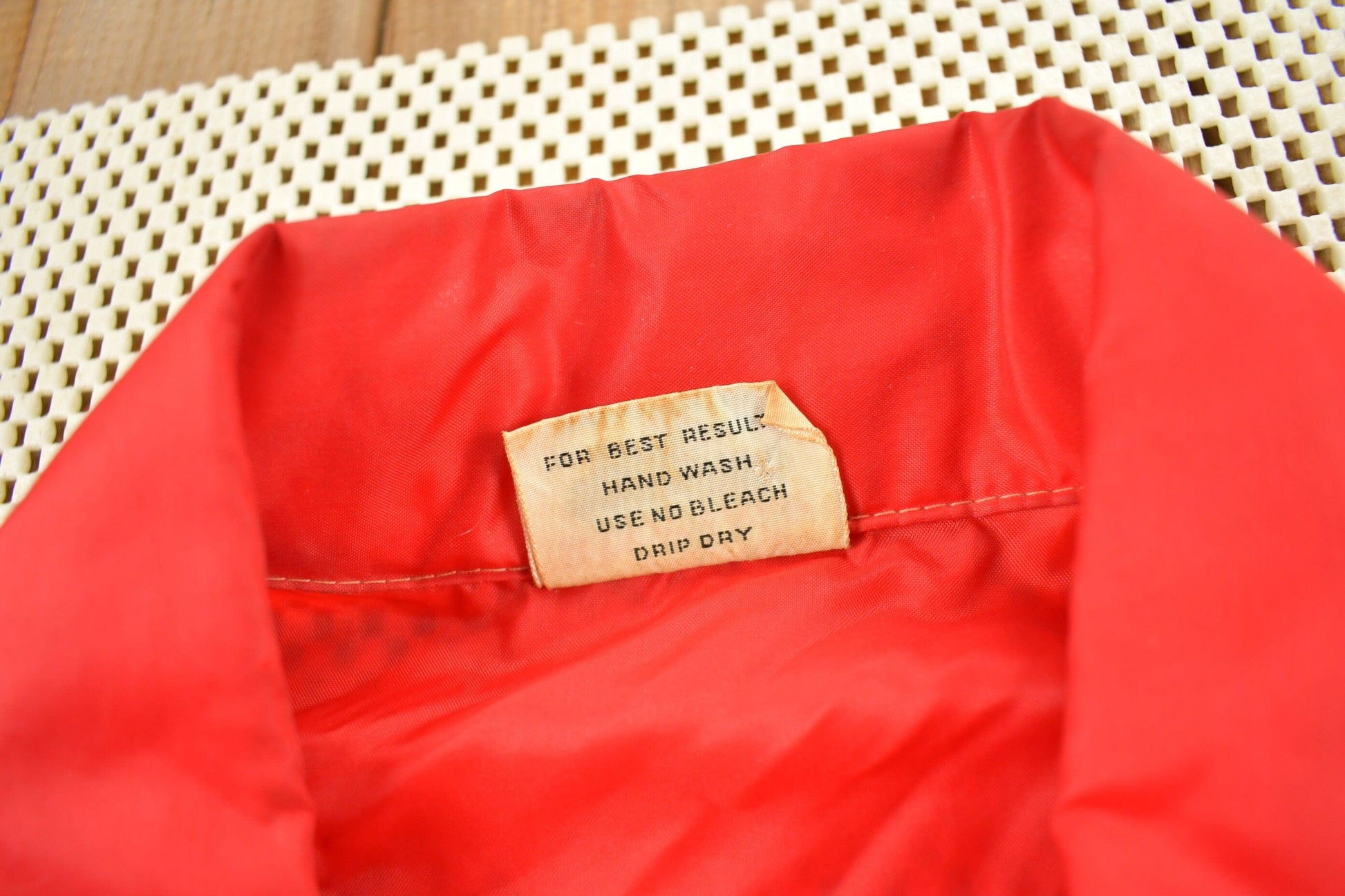 Vintage 1970s Carousel Swim Team Windbreaker Men's Medium from propervintagecanada
