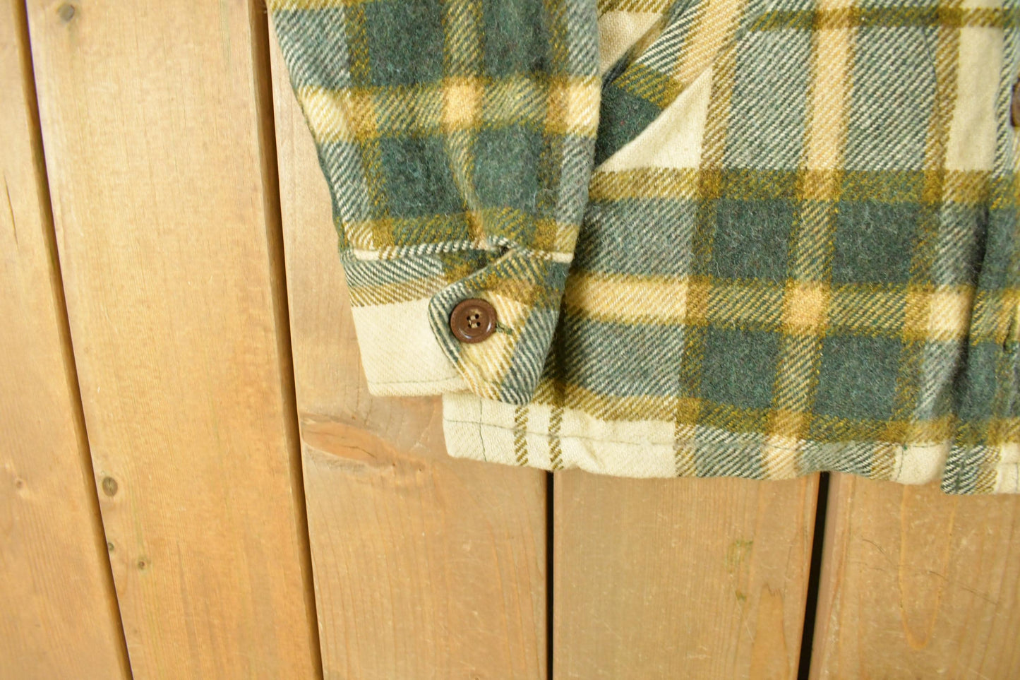 Vintage 1970s Deacon Brothers Flannel Shirt Jacket Men's Medium from propervintagecanada