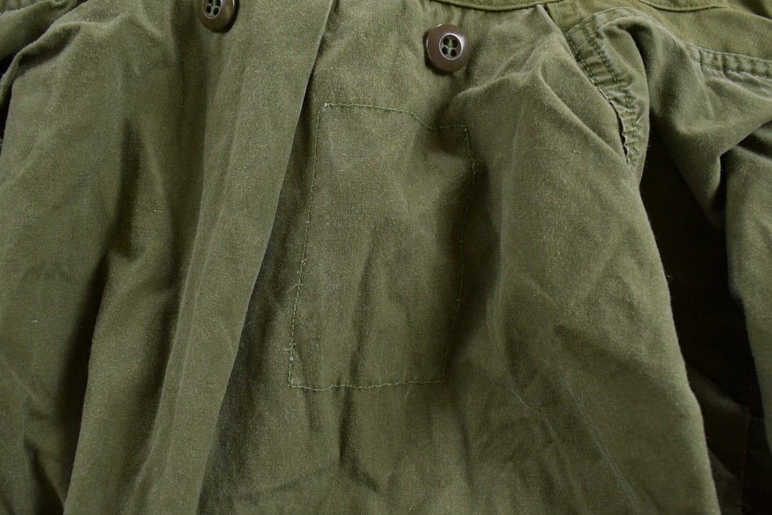 Vintage 1970s Distressed Military Field Coat Men's Medium from propervintagecanada