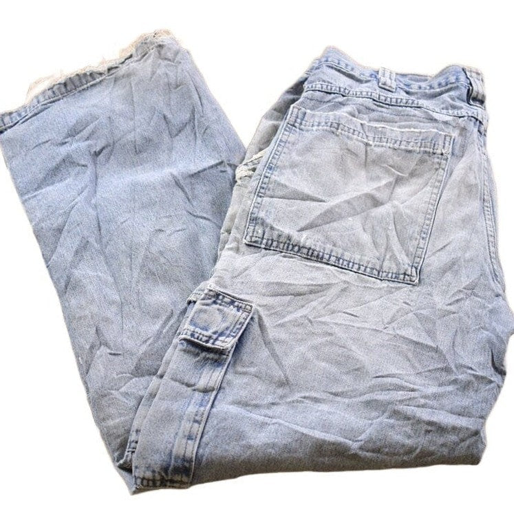Vintage 1970s Distressed Wrangler Denim Jeans Men's 34 x 30 from propervintagecanada