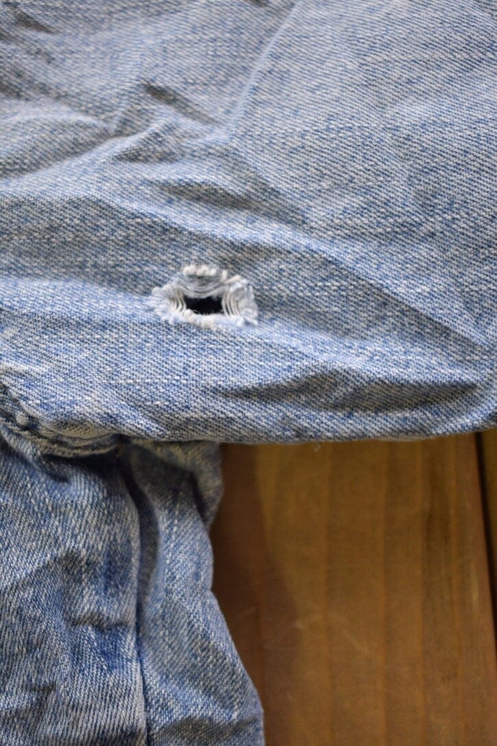 Vintage 1970s Distressed Wrangler Denim Jeans Men's 34 x 30 from propervintagecanada