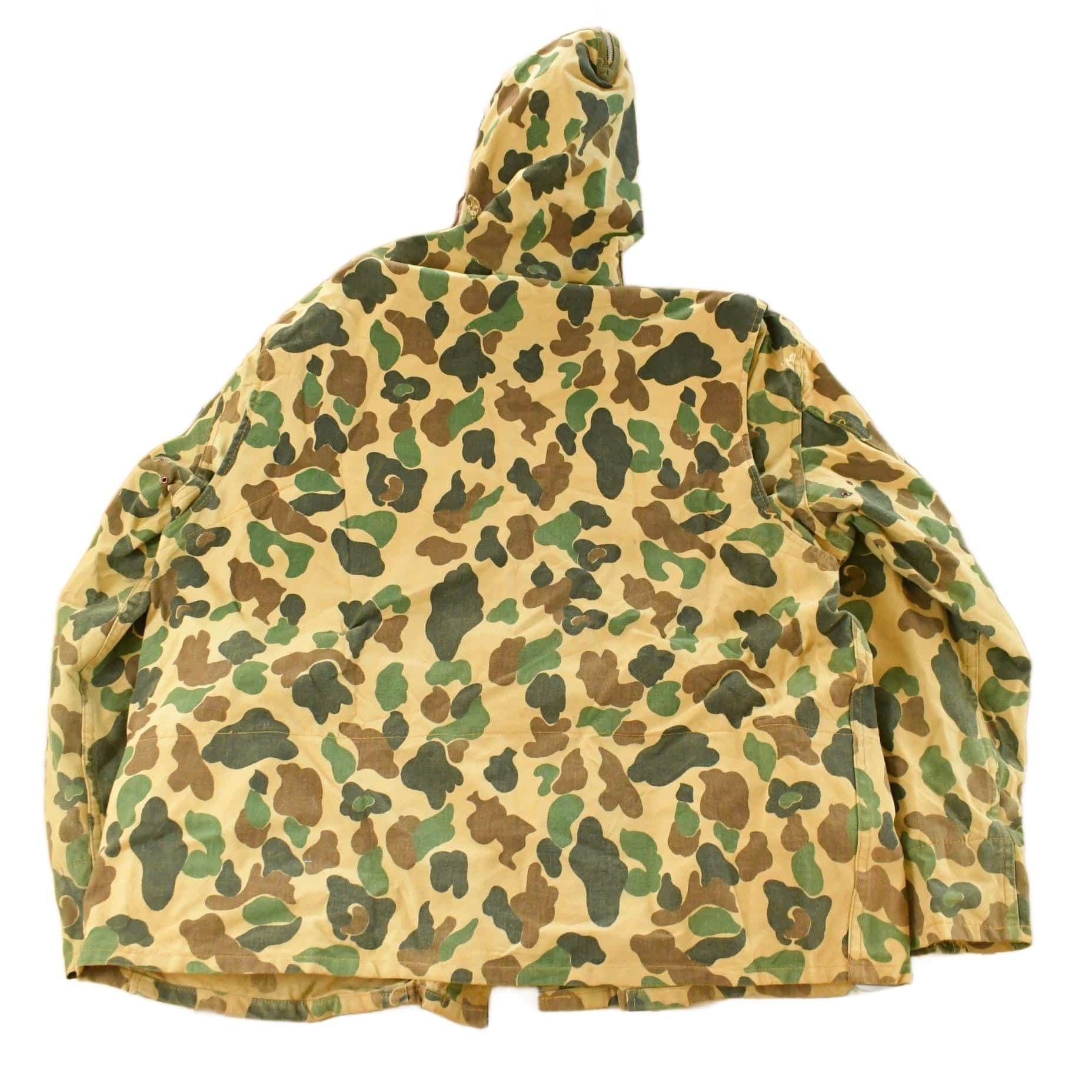 Vintage 1970s Duck Camo Canvas Hunting Jacket Men's XL from propervintagecanada