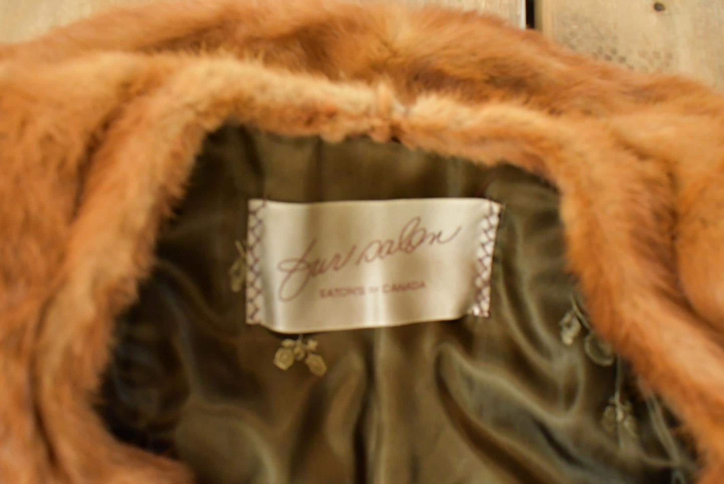 Vintage 1970s Eaton's Brown Mink Fur Coat Women's L from propervintagecanada
