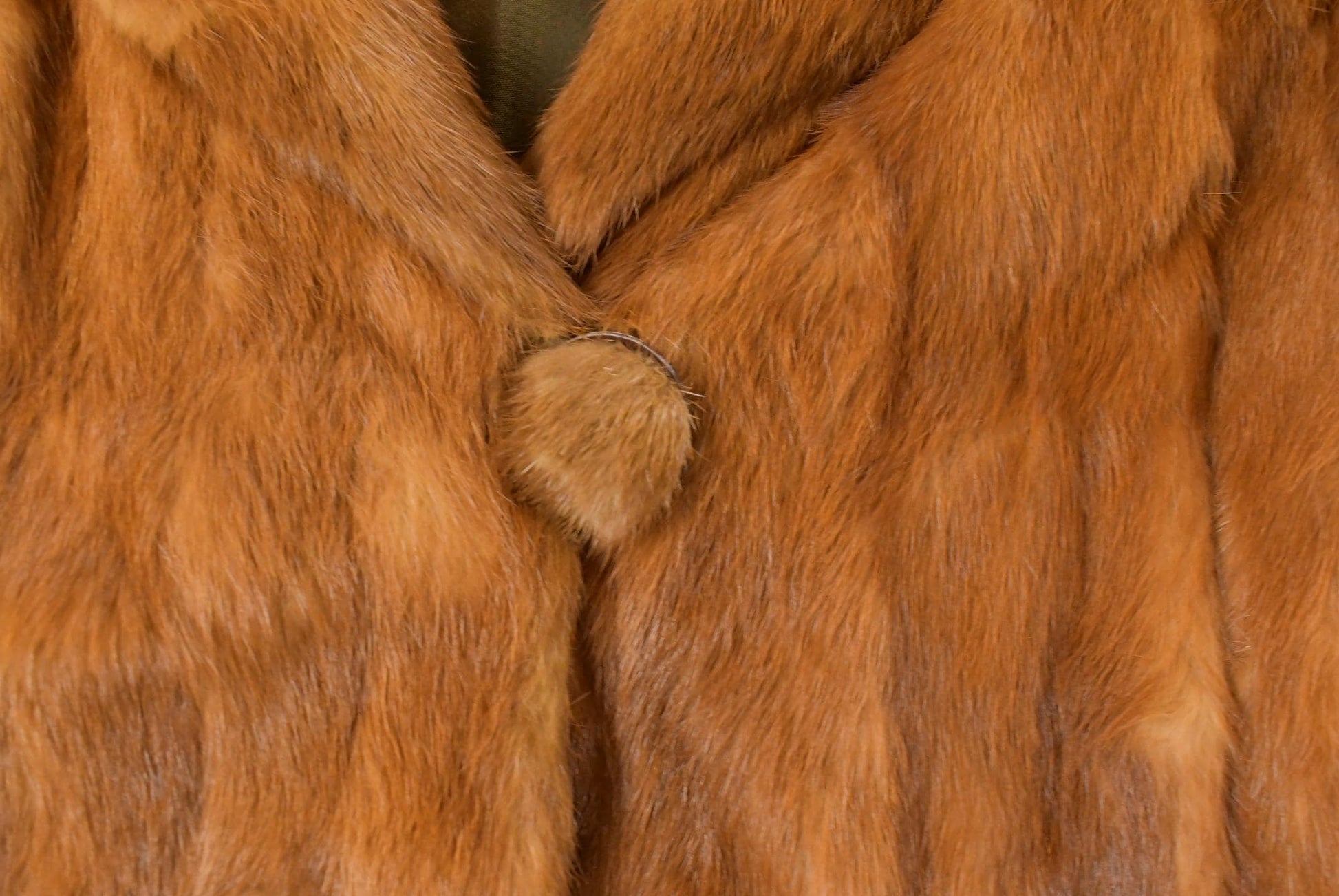 Vintage 1970s Eaton's Brown Mink Fur Coat Women's L from propervintagecanada