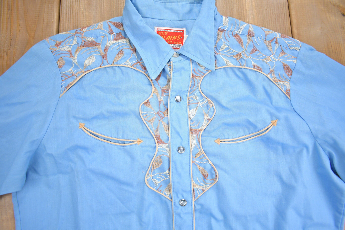 Vintage 1970s Ely Plains Embroidered Western Cowboy Style Button Up Shirt Men's Large from propervintagecanada