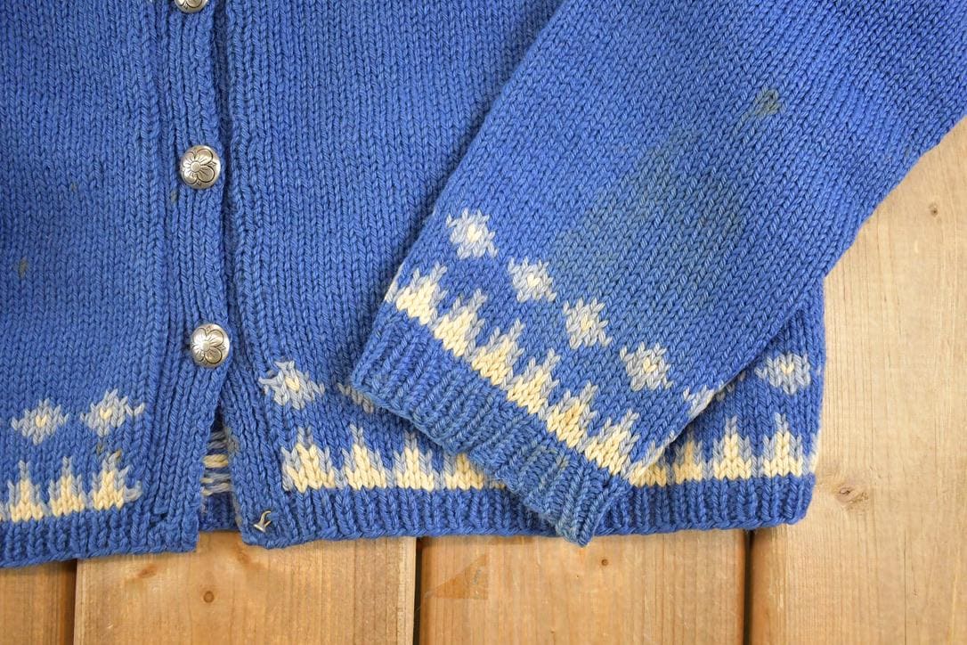 Vintage 1970s Fair Isle Abstract Wool Knit Cardigan Sweater Women's M from propervintagecanada