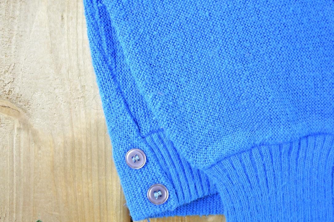 Vintage 1970s Fargo Knit Perfect Mild Distress Cardigan Sweater Men's S from propervintagecanada