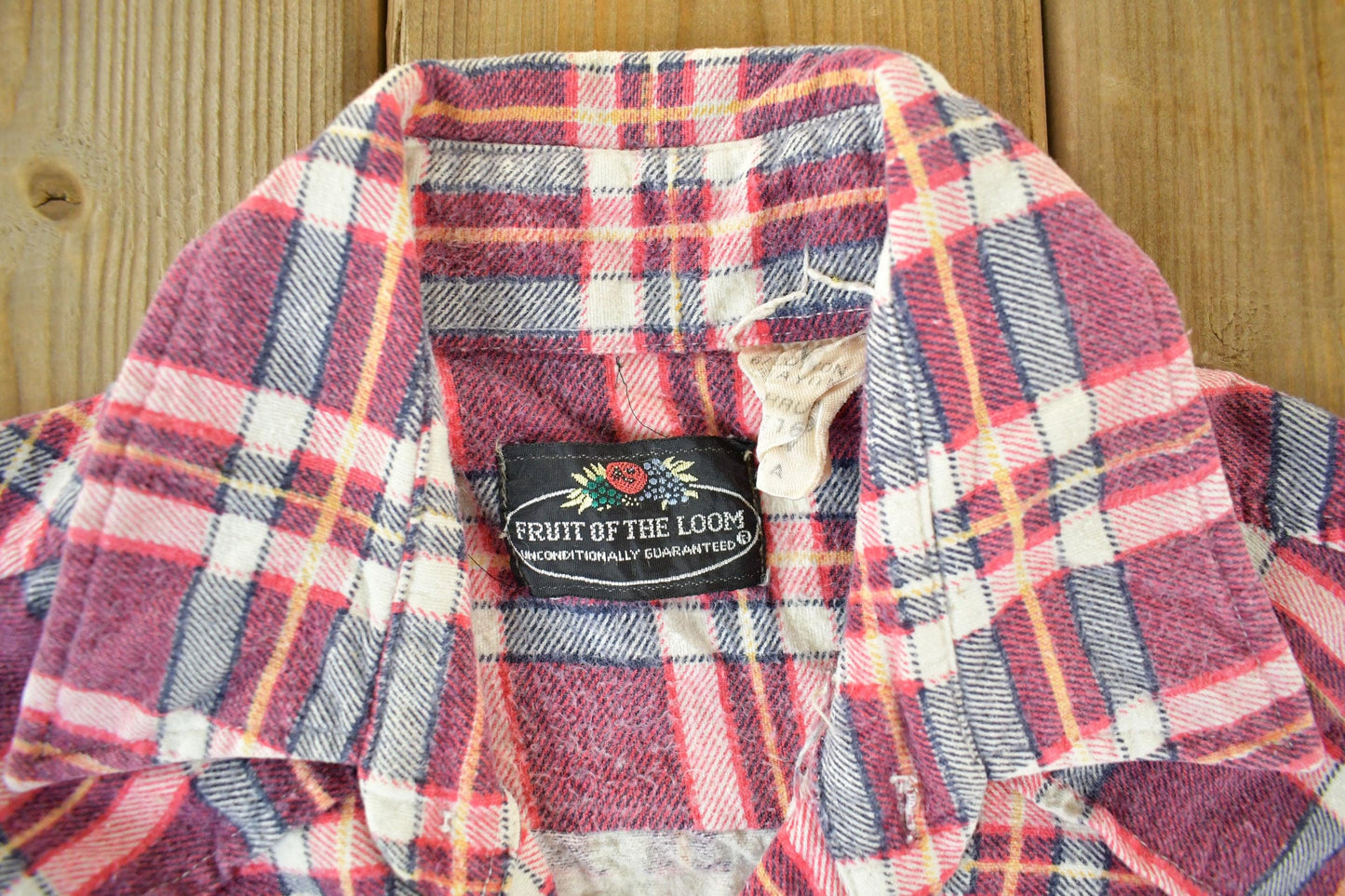 Vintage 1970s Fruit Of The Loom Flannel Button Up Shirt Men's Medium from propervintagecanada