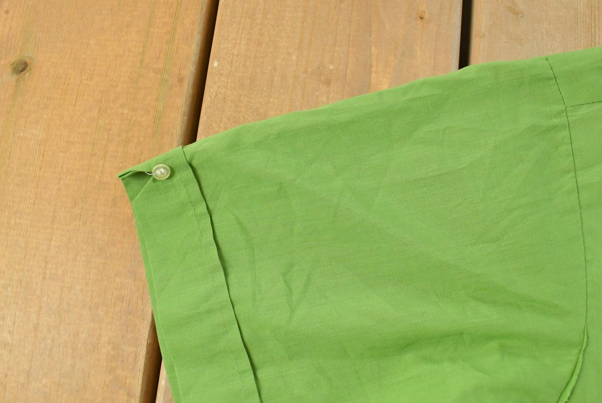 Vintage 1970s Hagens Button Up Shirt Men's M from propervintagecanada