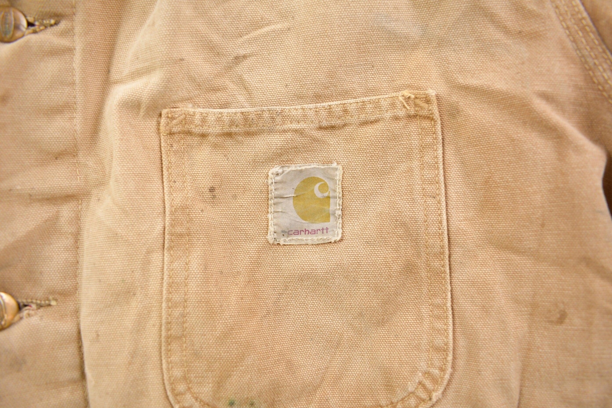 Vintage 1970s Heavily Carhartt Diamond Quilt Lined Painters Jacket Men's Medium from propervintagecanada