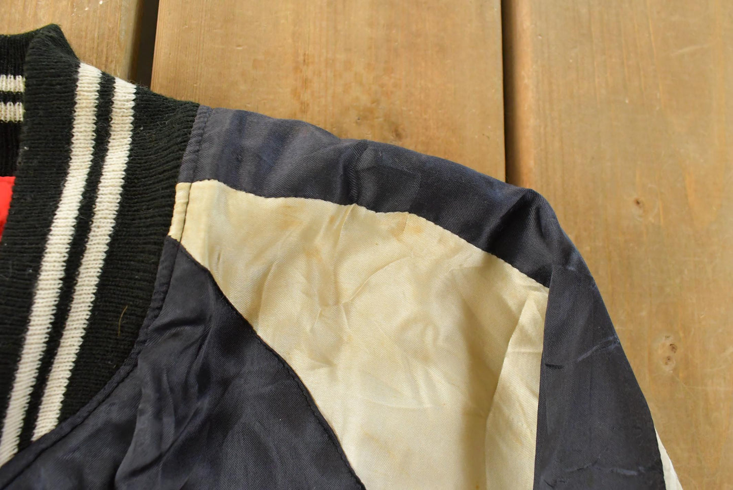 Vintage 1970s Japan Sukajan Souvenir Bomber Jacket Men's Medium from propervintagecanada