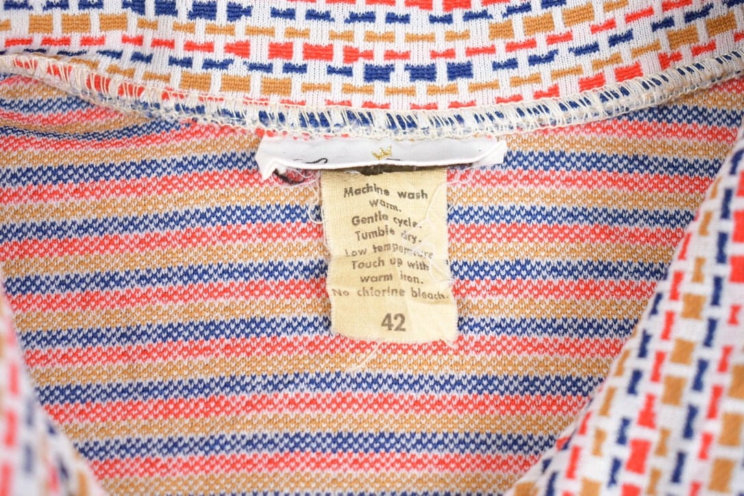 Vintage 1970s Lady Queen Wool Button Up Shirt Men's Large from propervintagecanada