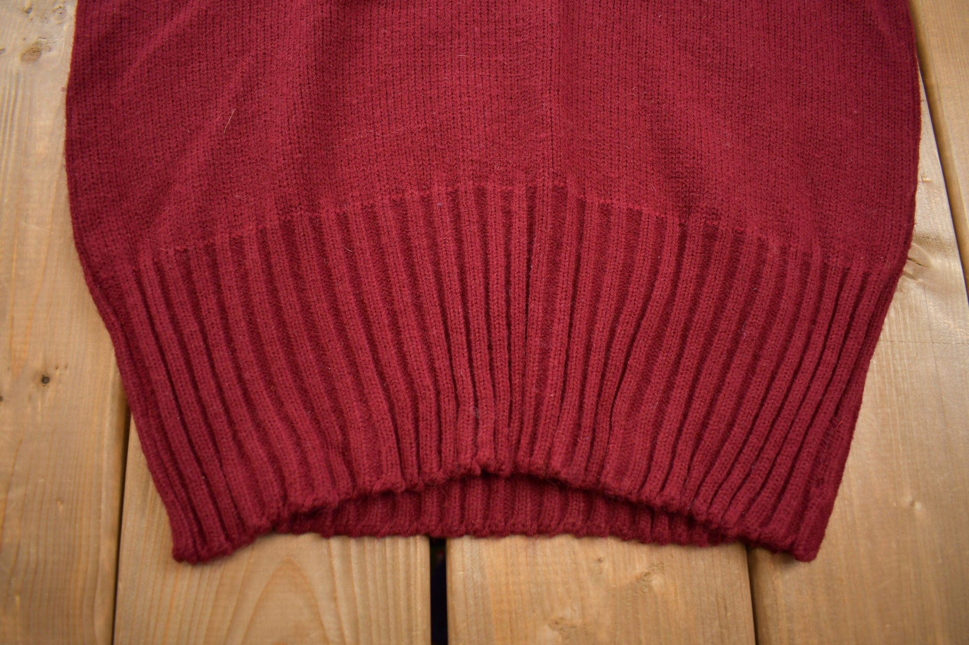 Vintage 1970s Lakers Football Knitted V-Neck Sweater Men's M from propervintagecanada