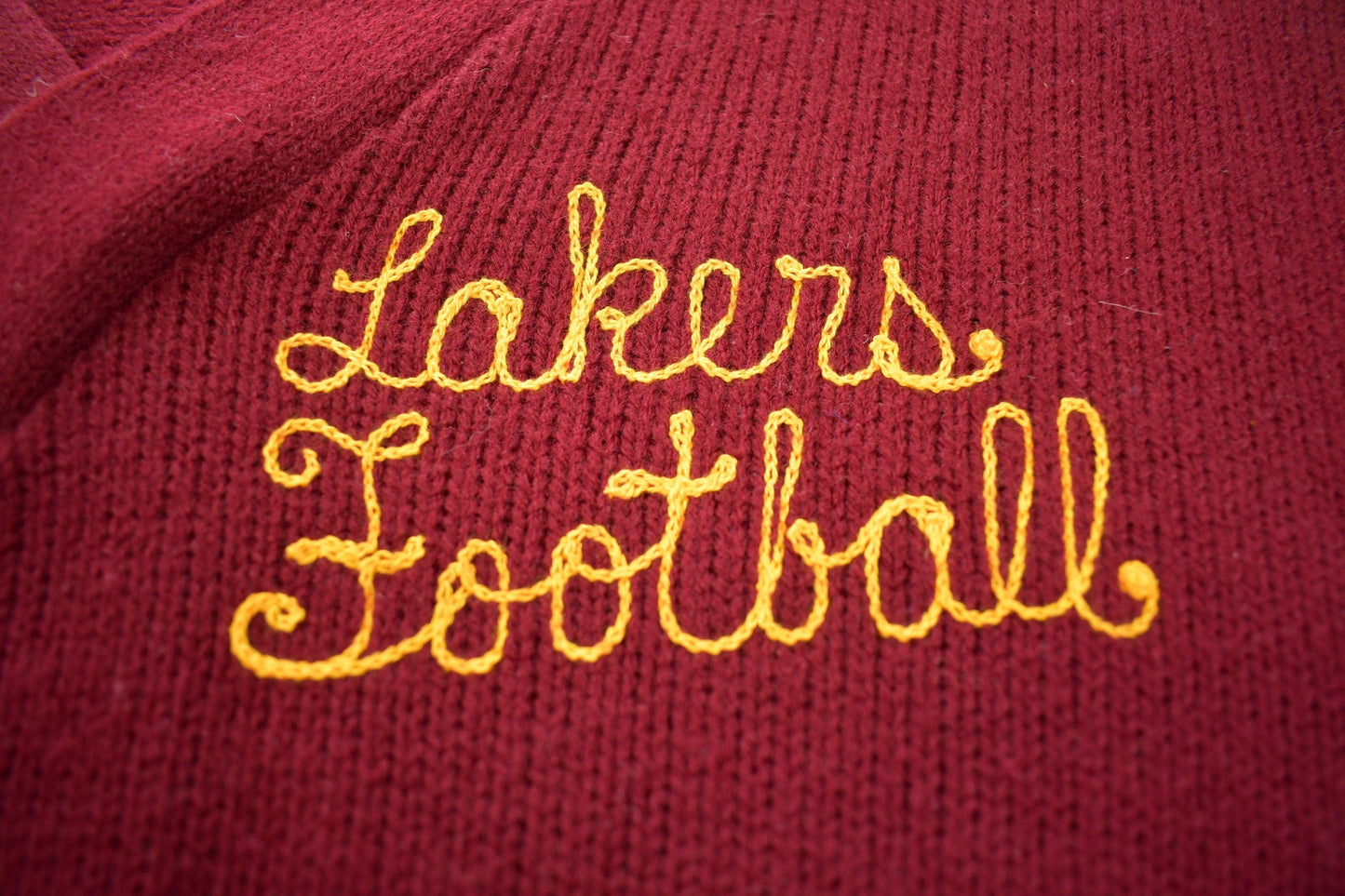 Vintage 1970s Lakers Football Knitted V-Neck Sweater Men's M from propervintagecanada