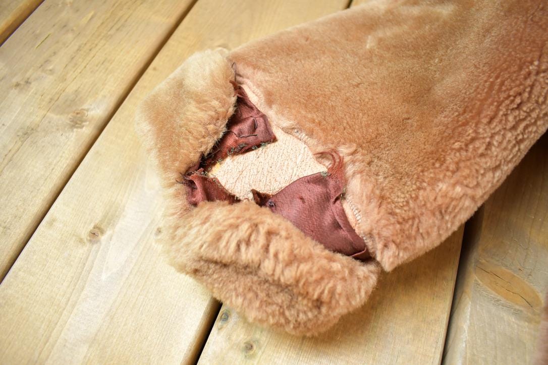 Vintage 1970s Laskin Mouton Genuine Fur Coat Made In USA from propervintagecanada