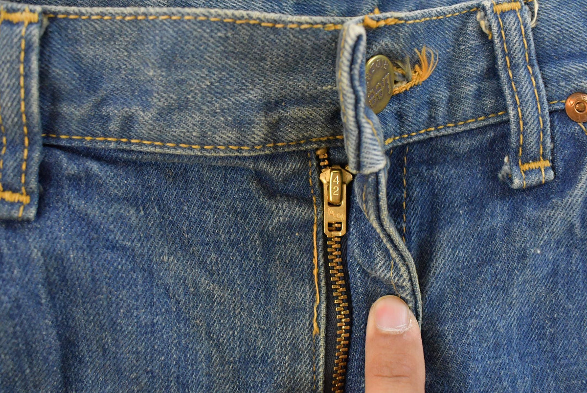 Vintage 1970s Lee Bell Bottom Flare Denim Jeans Men's 31 x 29 from propervintagecanada