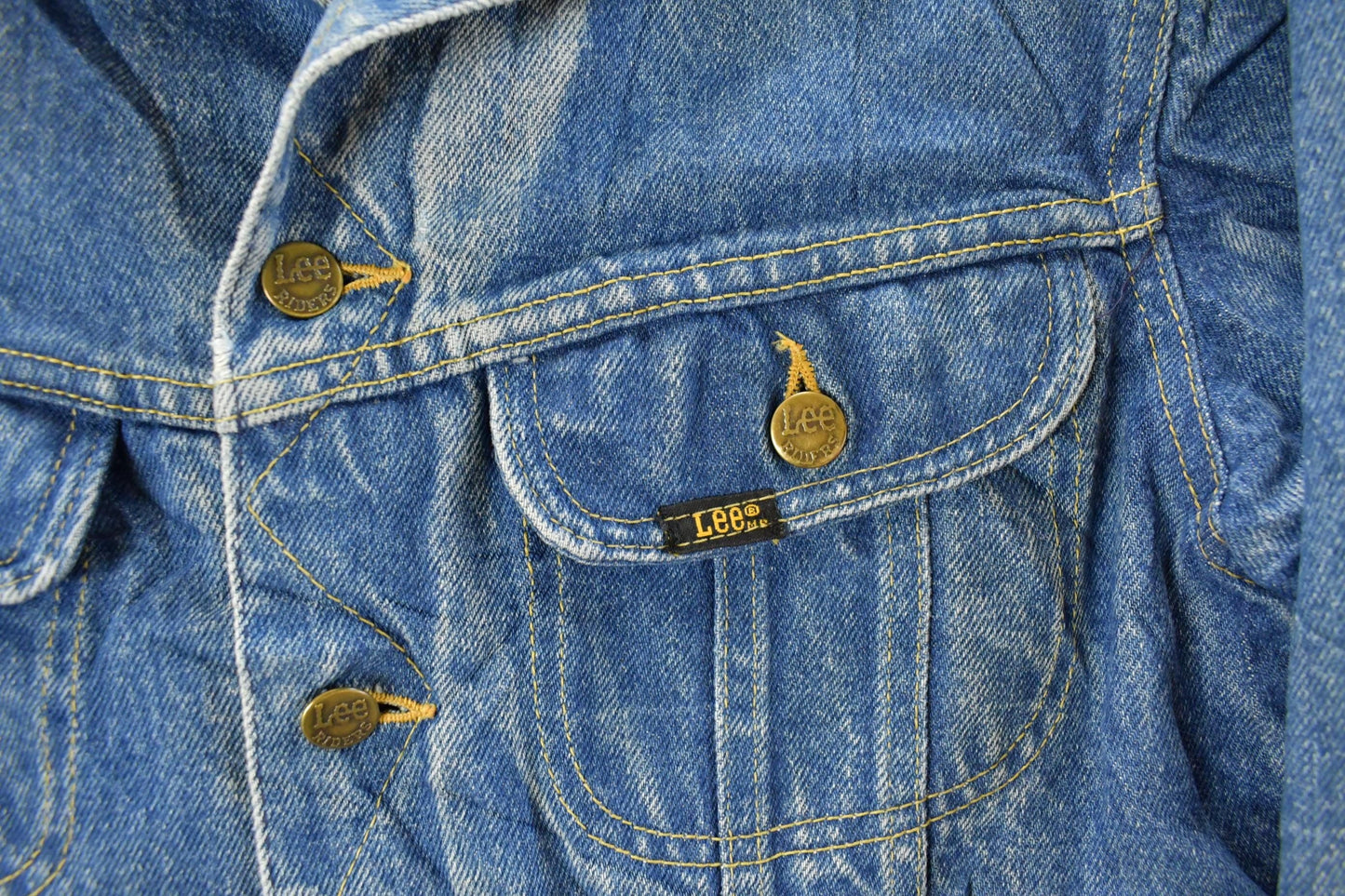 Vintage 1970s Lee Blanket Lined Denim Jean Trucker Jacket Men's Small from propervintagecanada