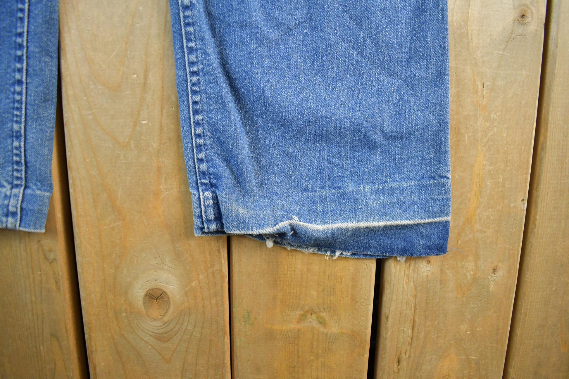 Vintage 1970s Lee Distressed Denim Jeans Men's 29 x 26 from propervintagecanada