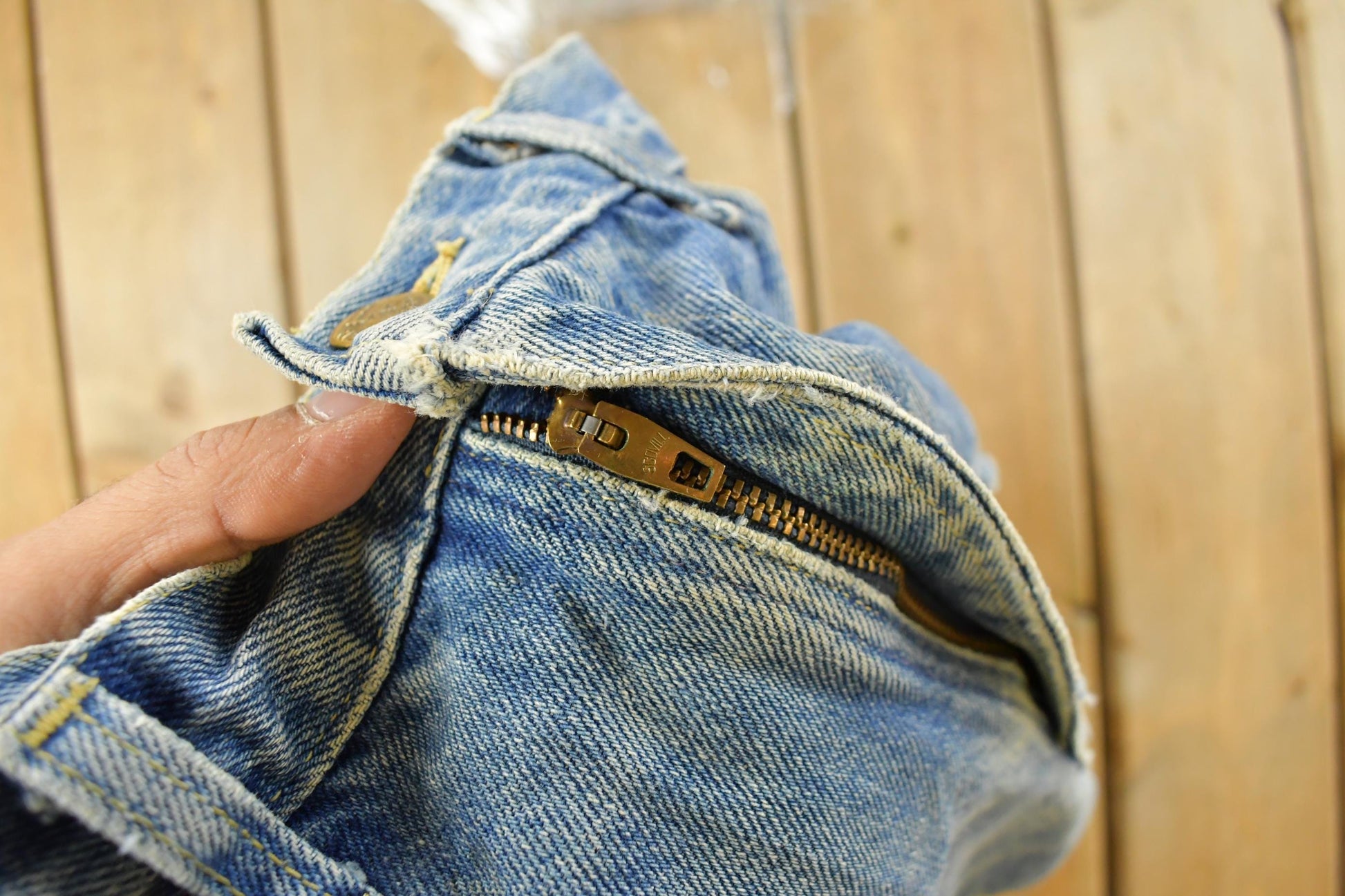 Vintage 1970s Lee Distressed Flare Denim Jeans Men's 30 x 31 from propervintagecanada